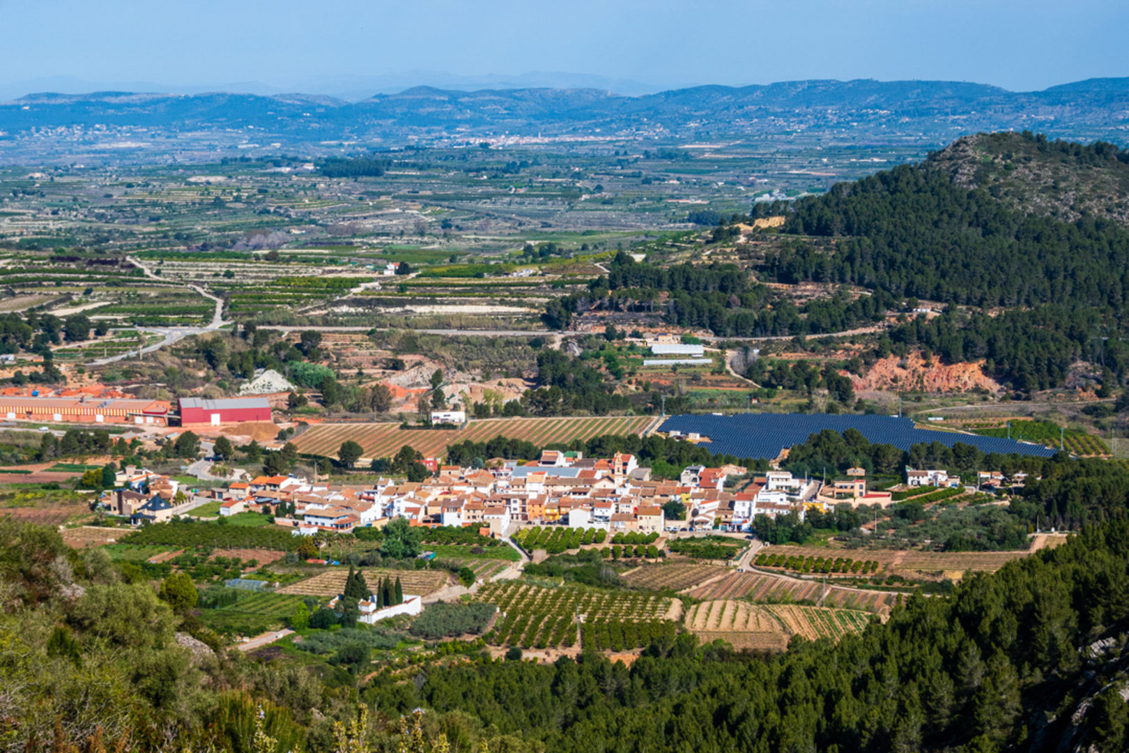 An image depicting the trail Rugat Trail SL CV 44 and its surrounding area.