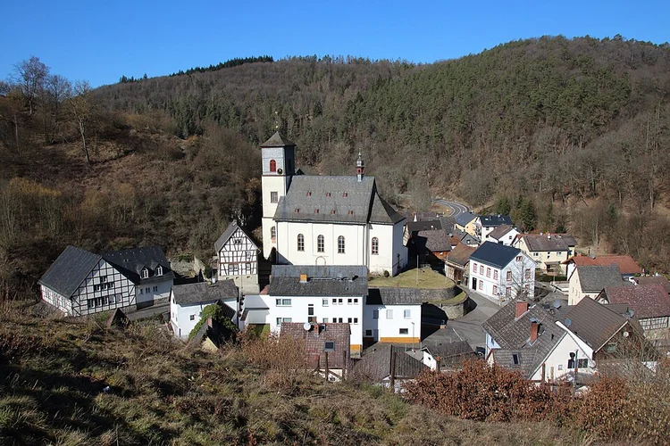 Rundwanderweg Jirschkaefer and Rheingauer Gebuck Loop