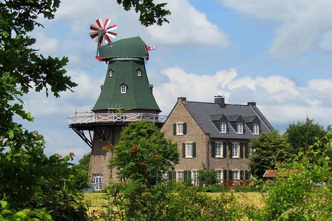 Wegberger Muehlen Tour and Wegberg Route Rosa Loop