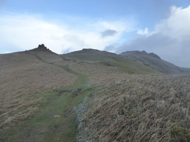 Three Fingers Rock, Hope Bowdler Hill and Gaer Stone Loop