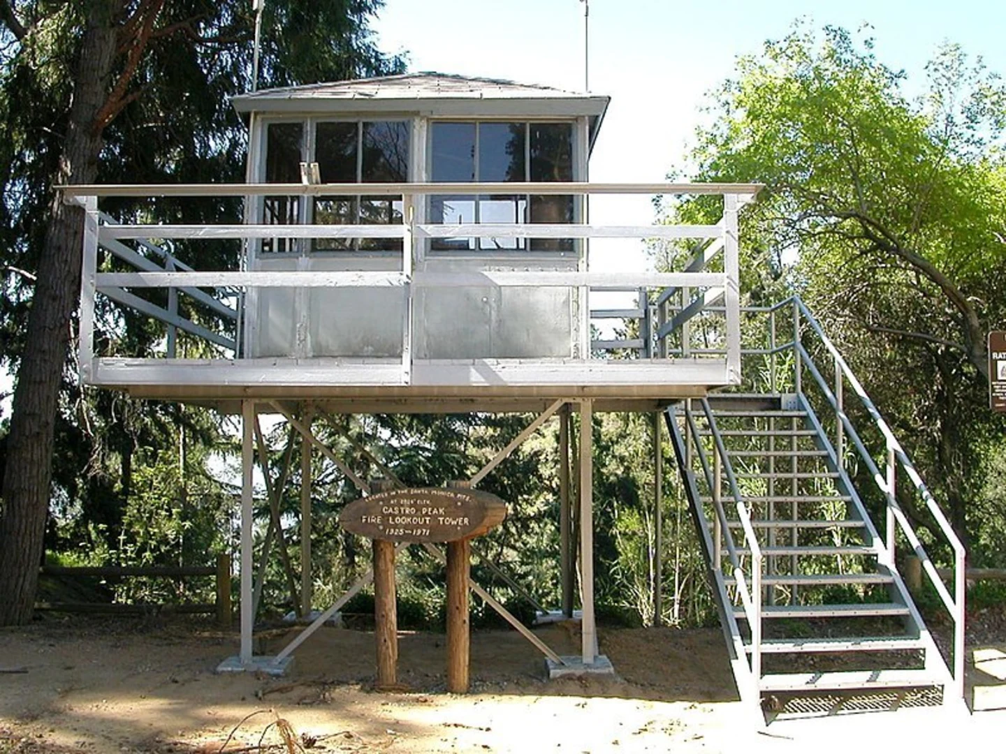 An image depicting the trail Castro Peak Lookout Trail and its surrounding area.