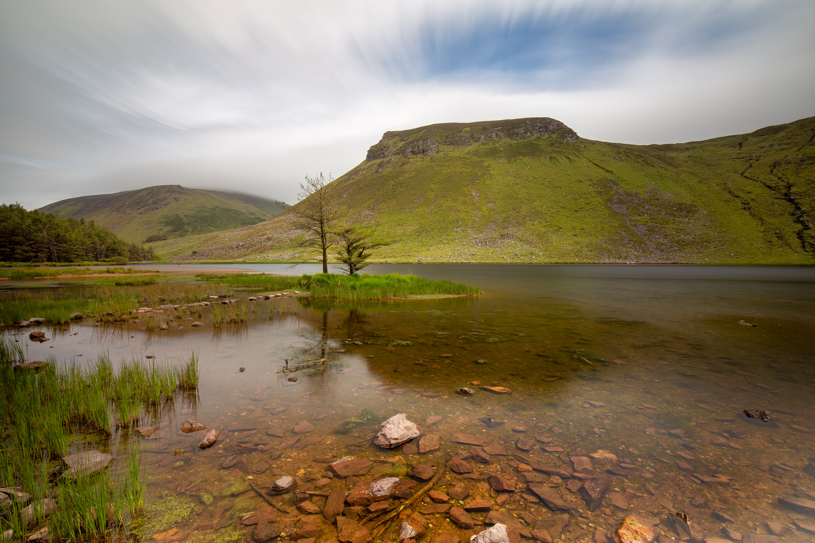 An image depicting the trail Glanteenassig - Lough Slat View and its surrounding area.