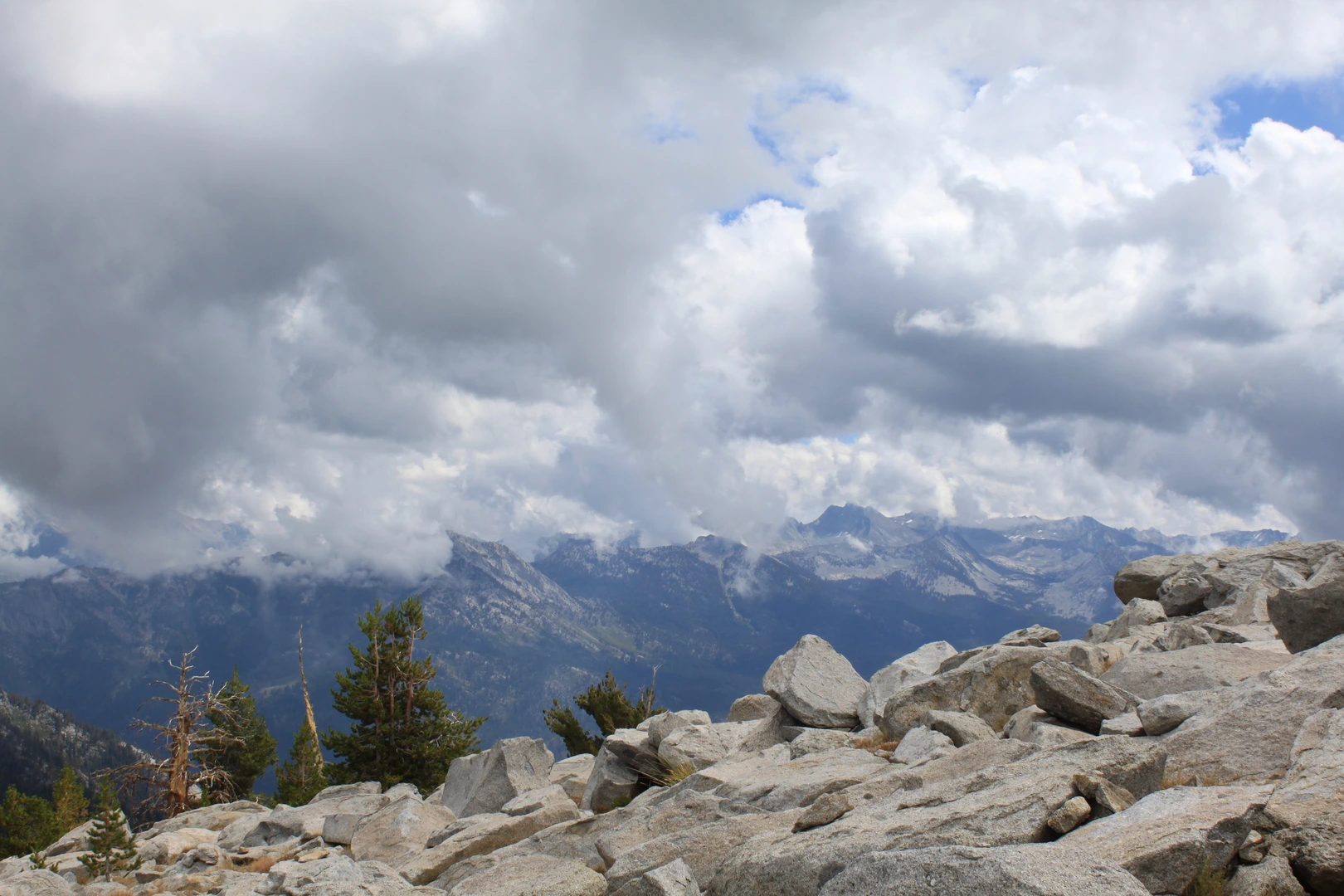 An image depicting the trail Mitchell Peak, Marvin Pass and Sugarloaf Valley Trail and its surrounding area.