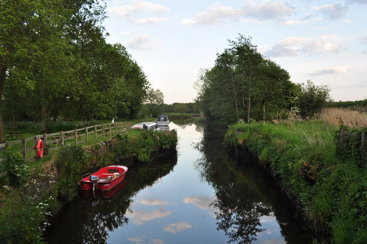 Beccles to Geldeston Walk