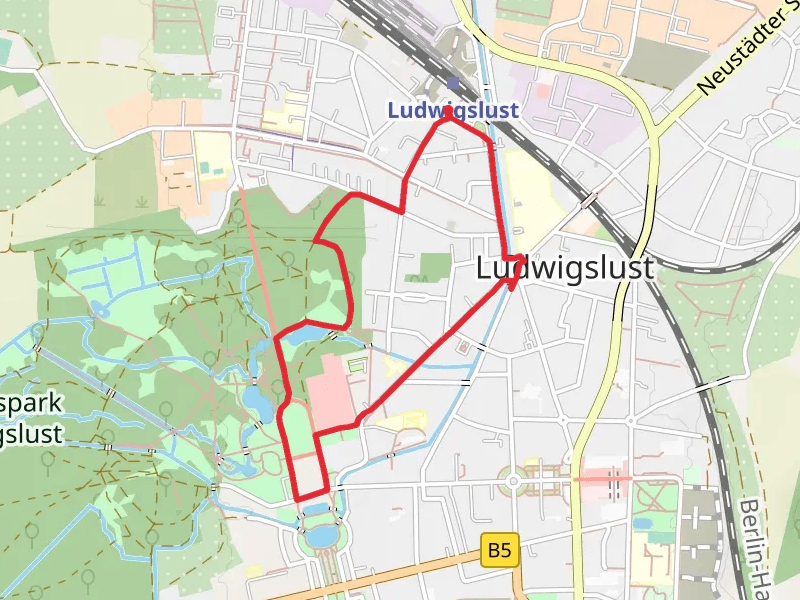 Natureum and Schlosspark Ludwigslust Loop via Bahnhofstraße