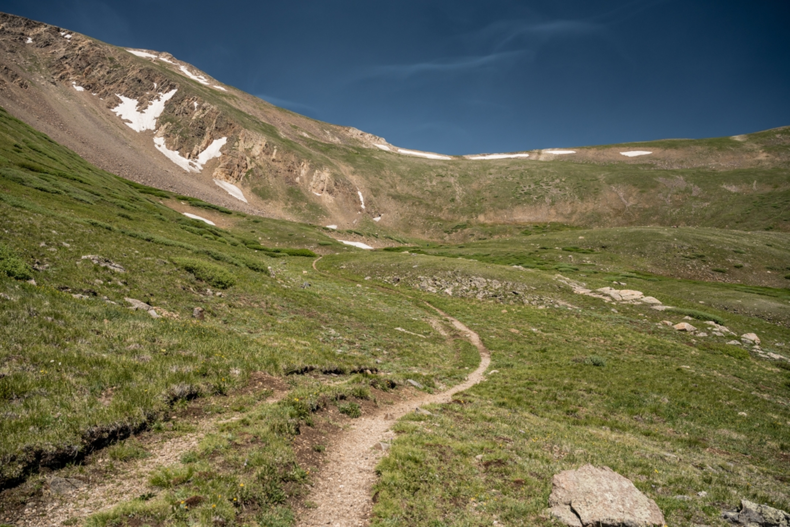 An image depicting the trail Square Top Lakes via South Park Trail and its surrounding area.