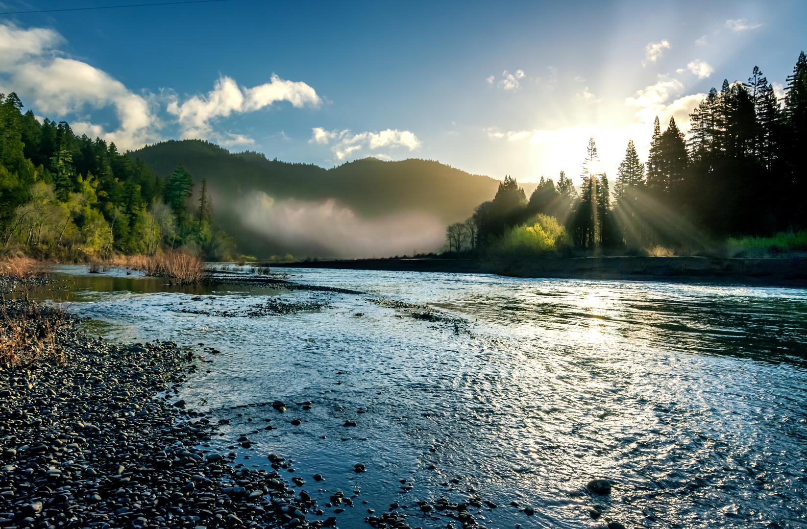 An image depicting the trail Blue Granite Lake via Elk Creek Trail and its surrounding area.