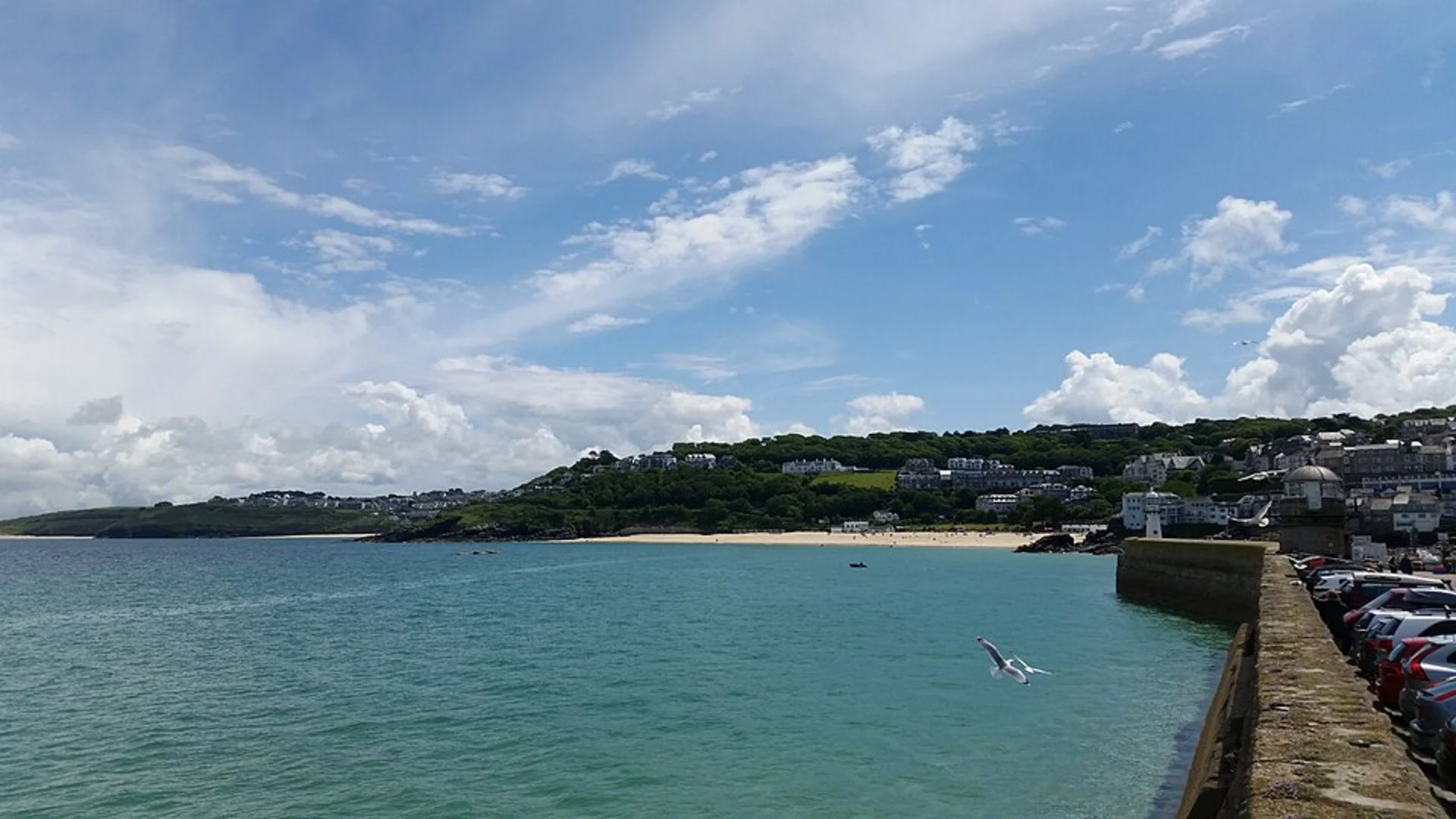 An image depicting the trail Lelant Saltings to St Ives Walk and its surrounding area.