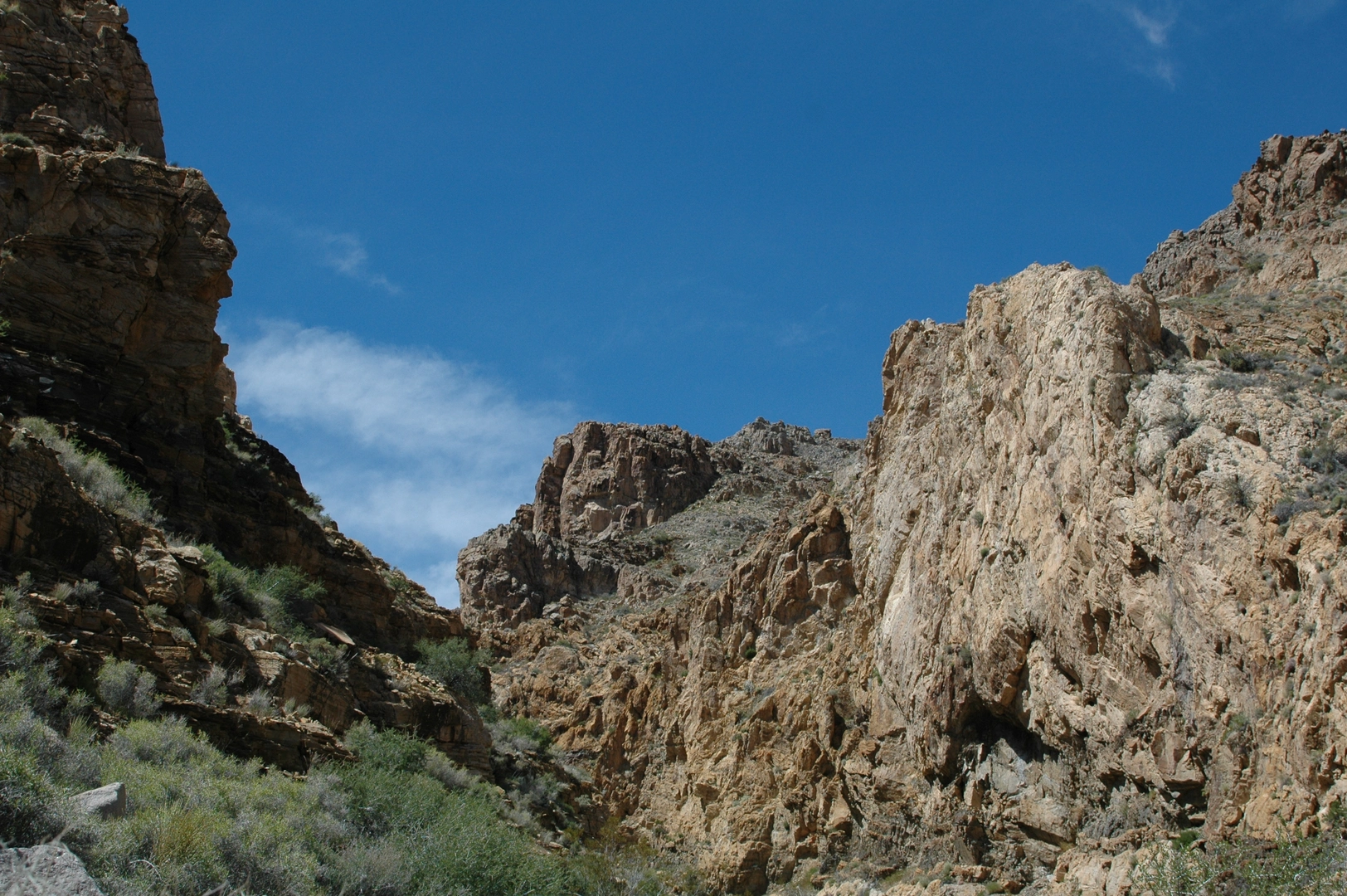 An image depicting the trail Johnson Canyon Road Trail and its surrounding area.