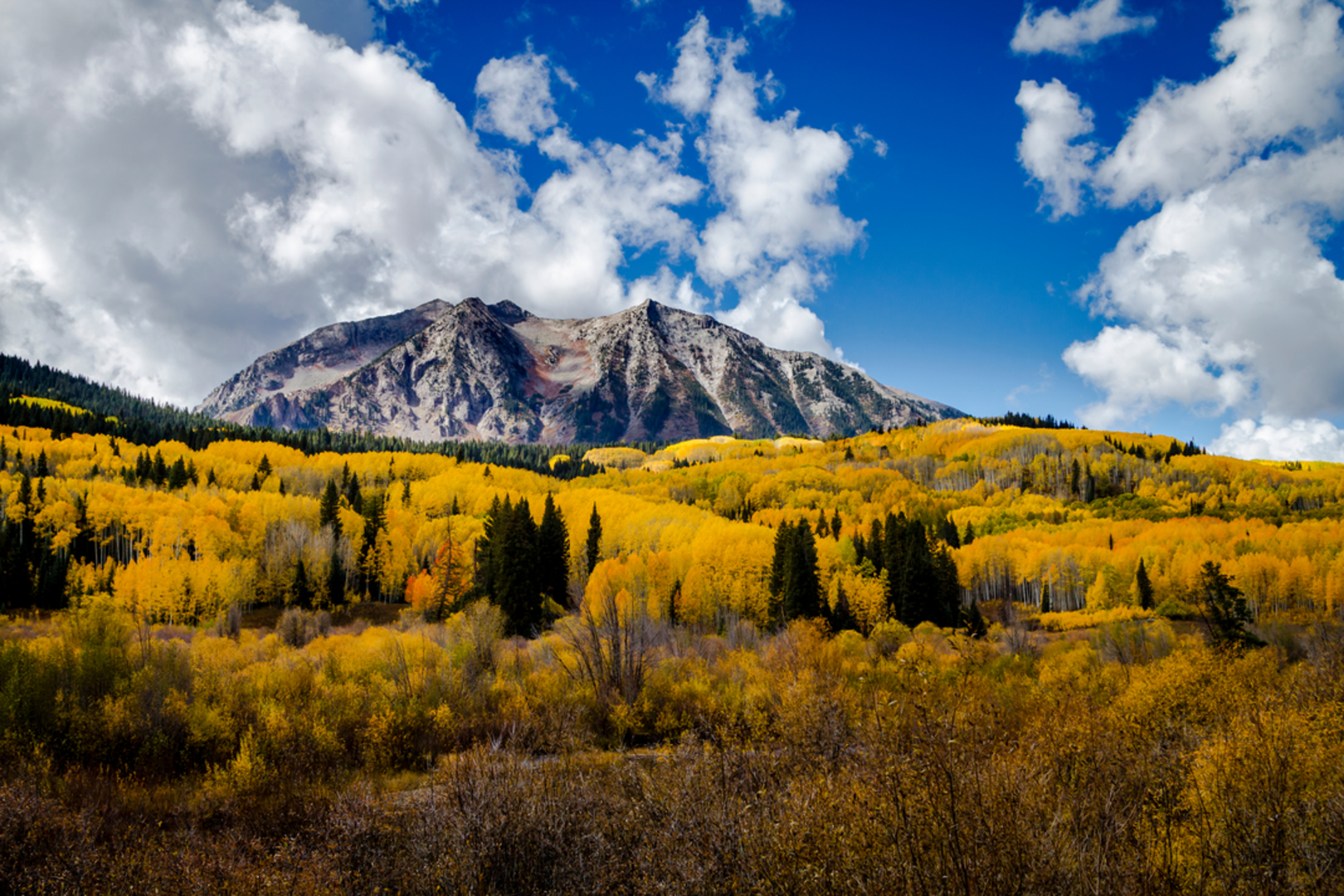 An image depicting the trail East Maroon Trail to Copper Basin and its surrounding area.