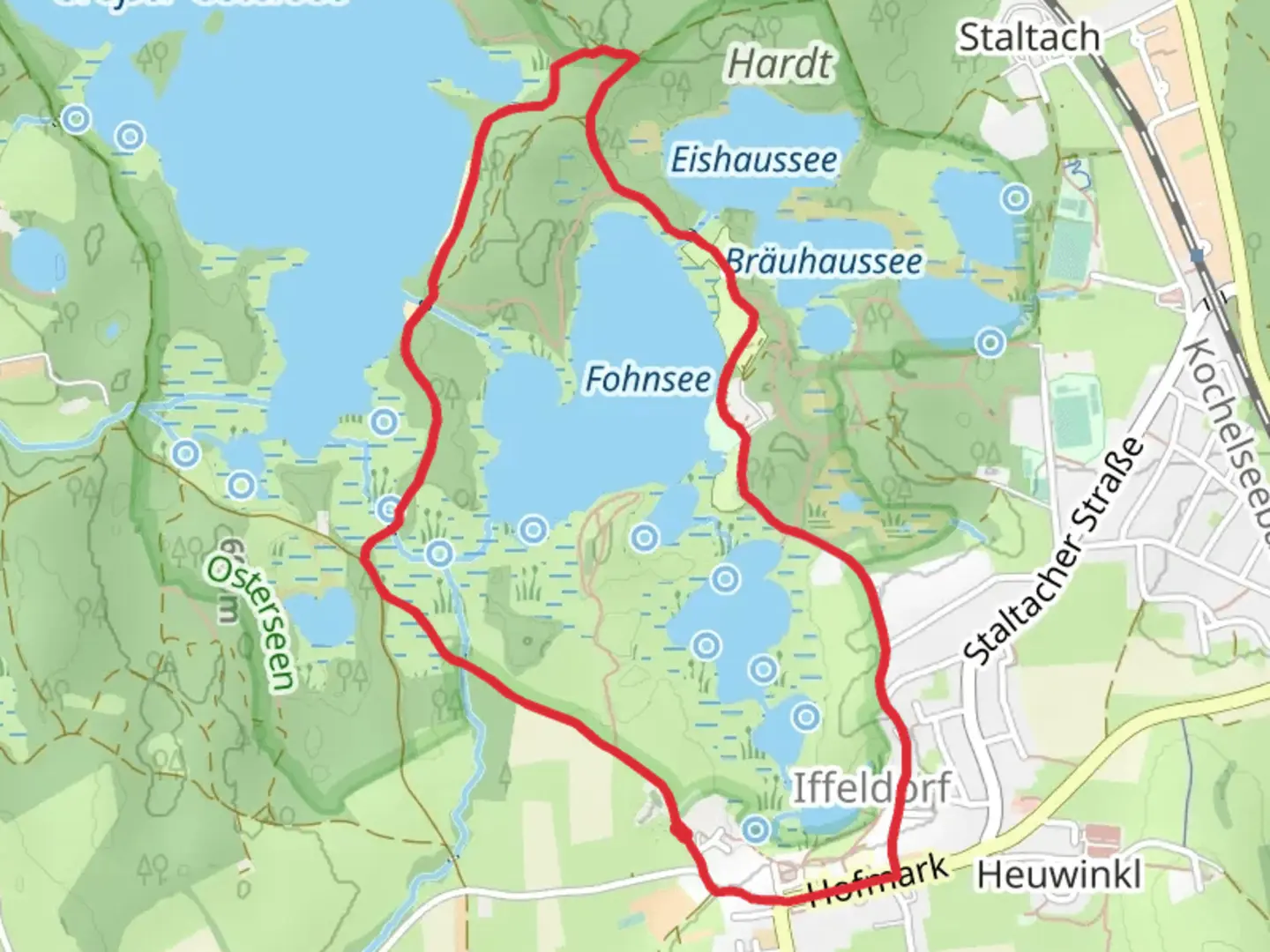 An image depicting the trail Sengsee and Fohnsee Loop via Iffeldorf and its surrounding area.