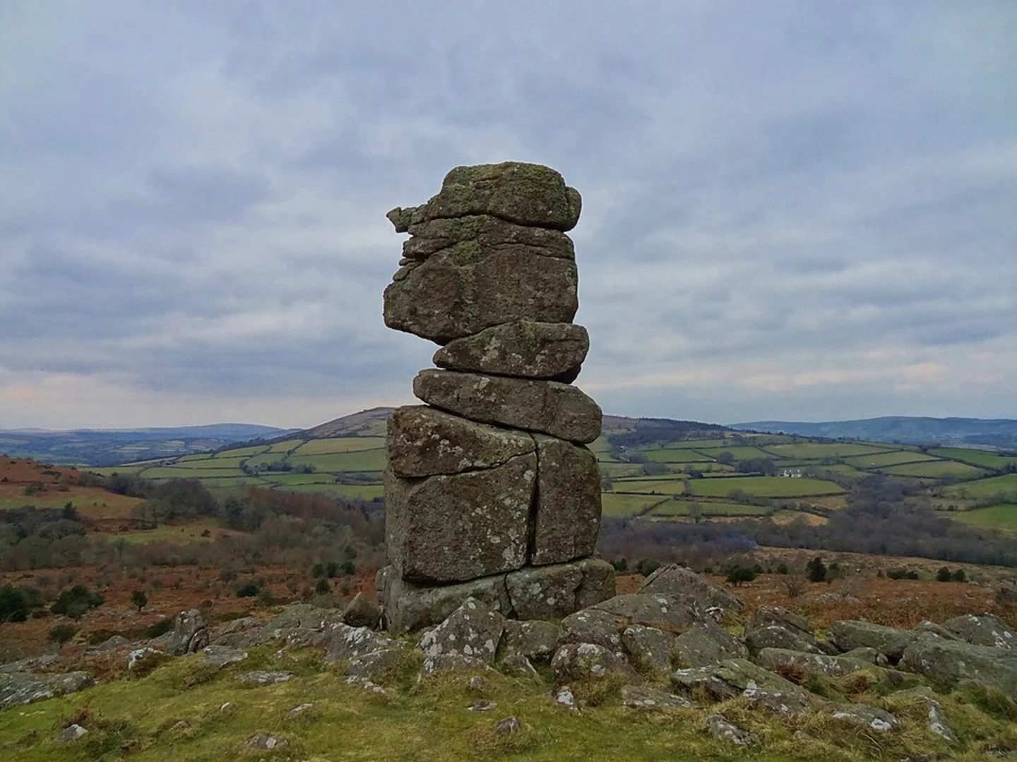An image depicting the trail Bowerman's Nose Walk and its surrounding area.