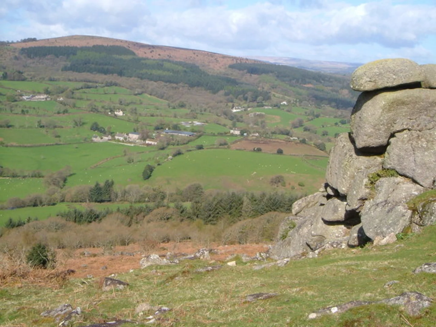 An image depicting the trail Dartmoor Way - High Moor Link - Alternative and its surrounding area.