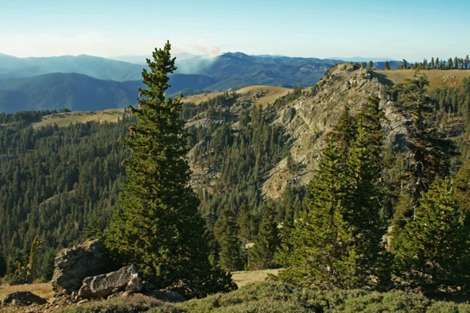 An image depicting the trail Black Rock Lake via Pettijohn Trail and its surrounding area.