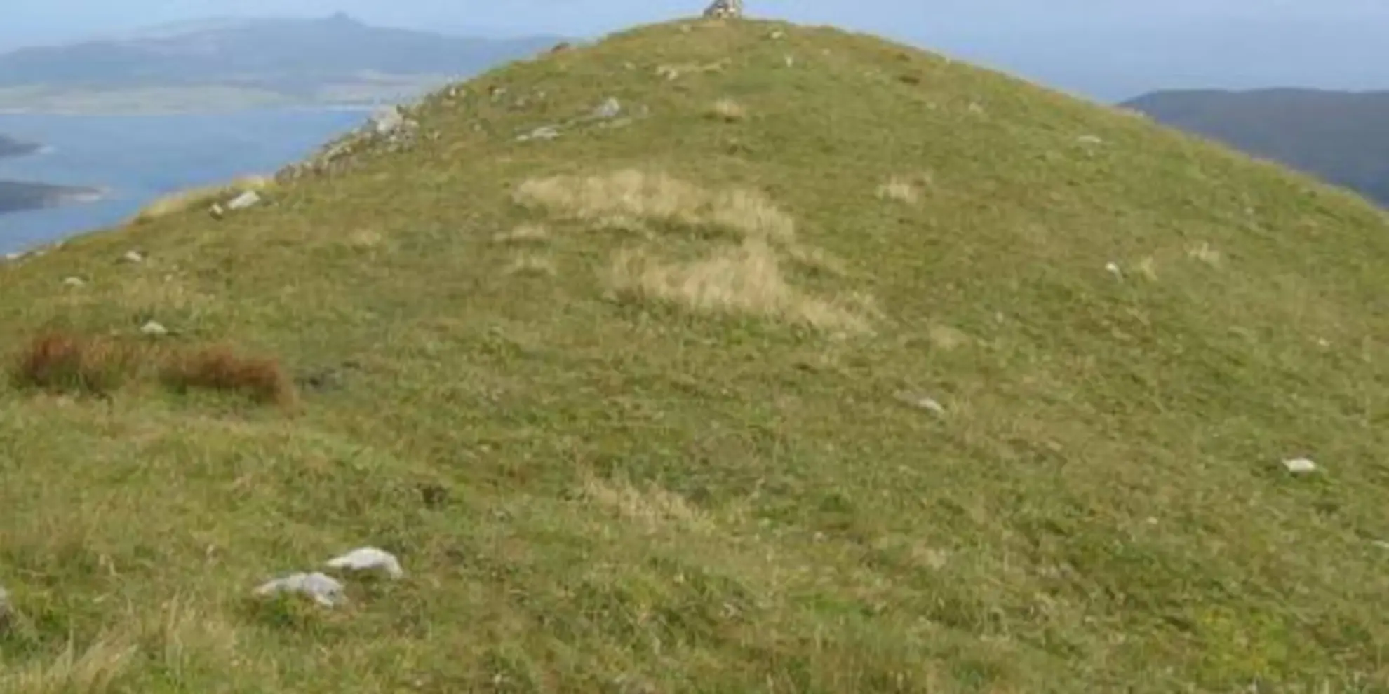 An image depicting the trail Beinn na Cro from Torrin and its surrounding area.