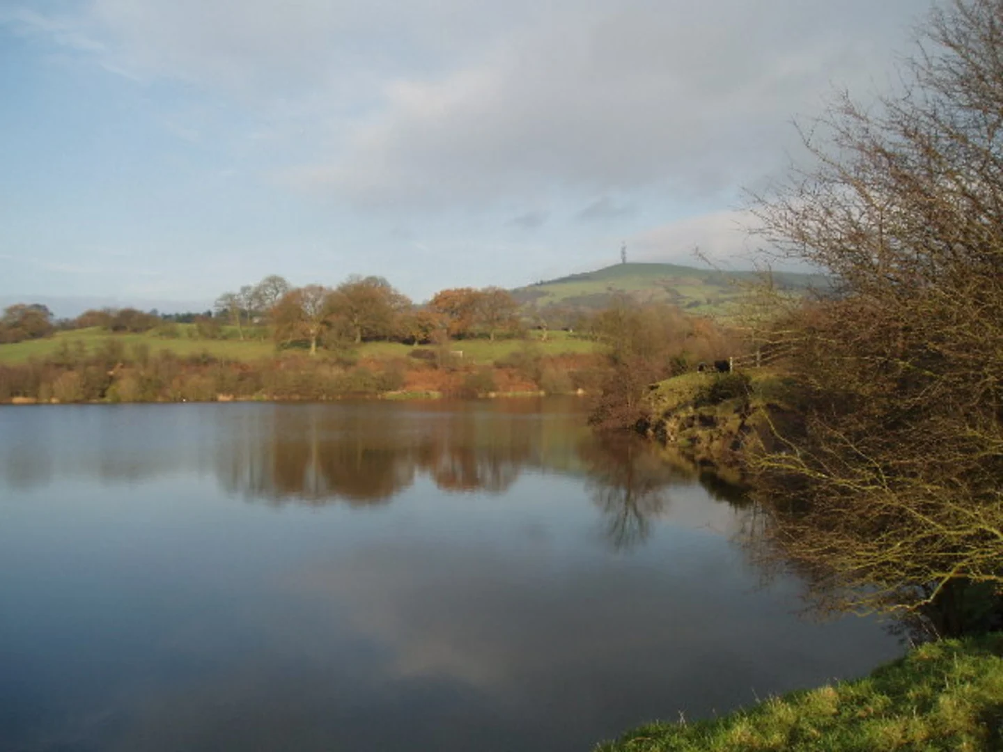 An image depicting the trail Bosley Reservoir Walk and its surrounding area.