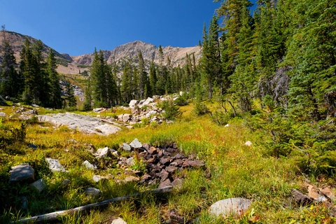 Crater Lakes Trail