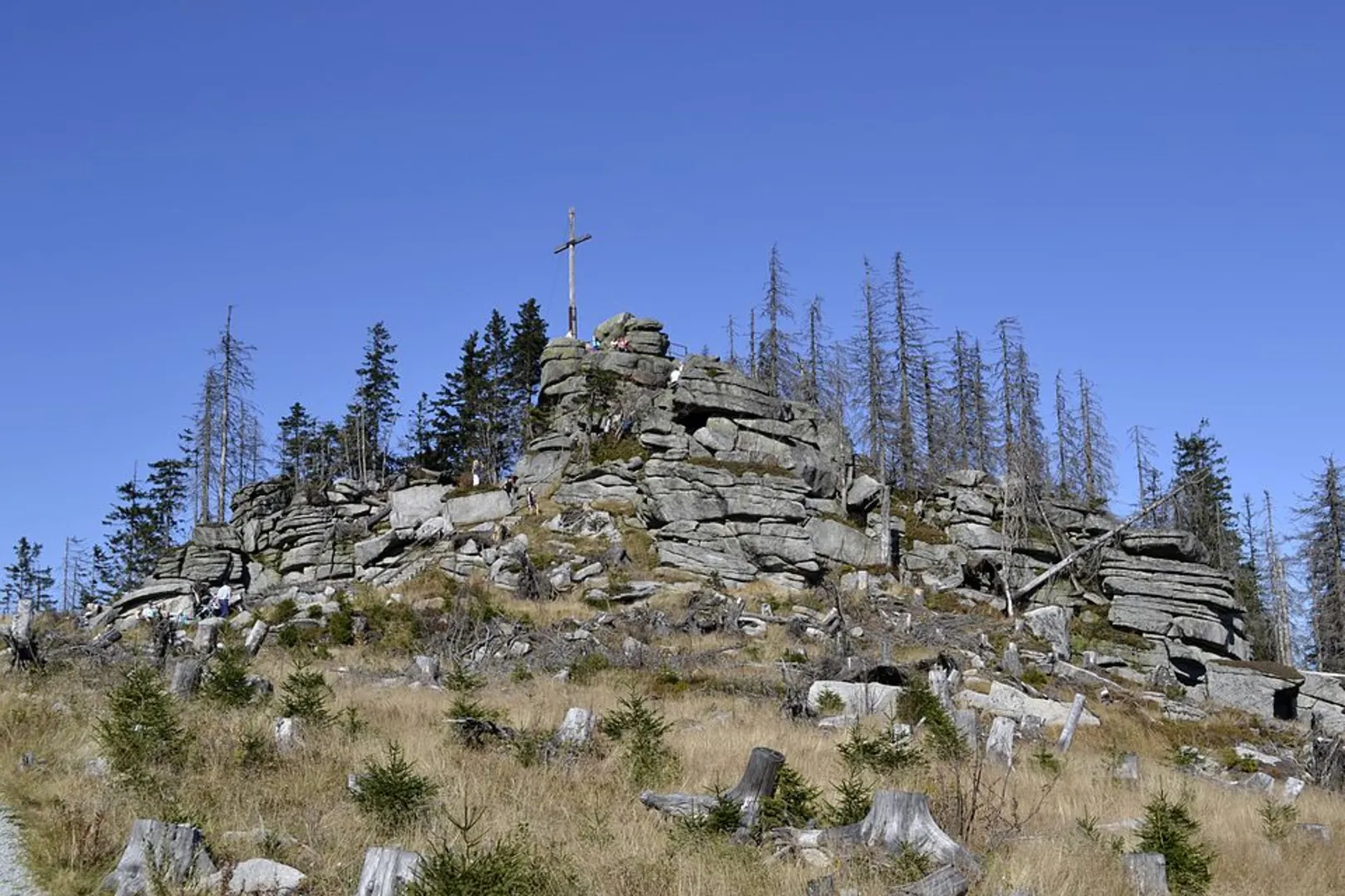 An image depicting the trail Hochstein Loop via Pfalzerwald Gelber Punkt and its surrounding area.