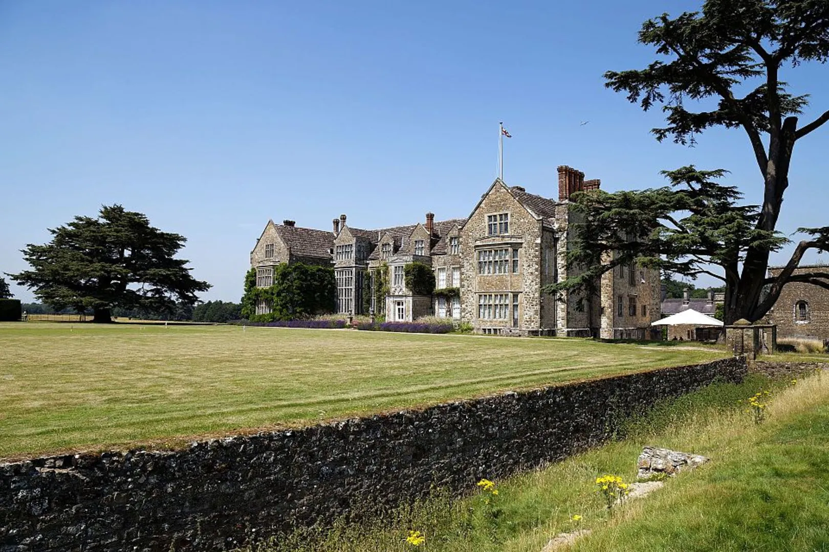 An image depicting the trail Parham House Walk and its surrounding area.