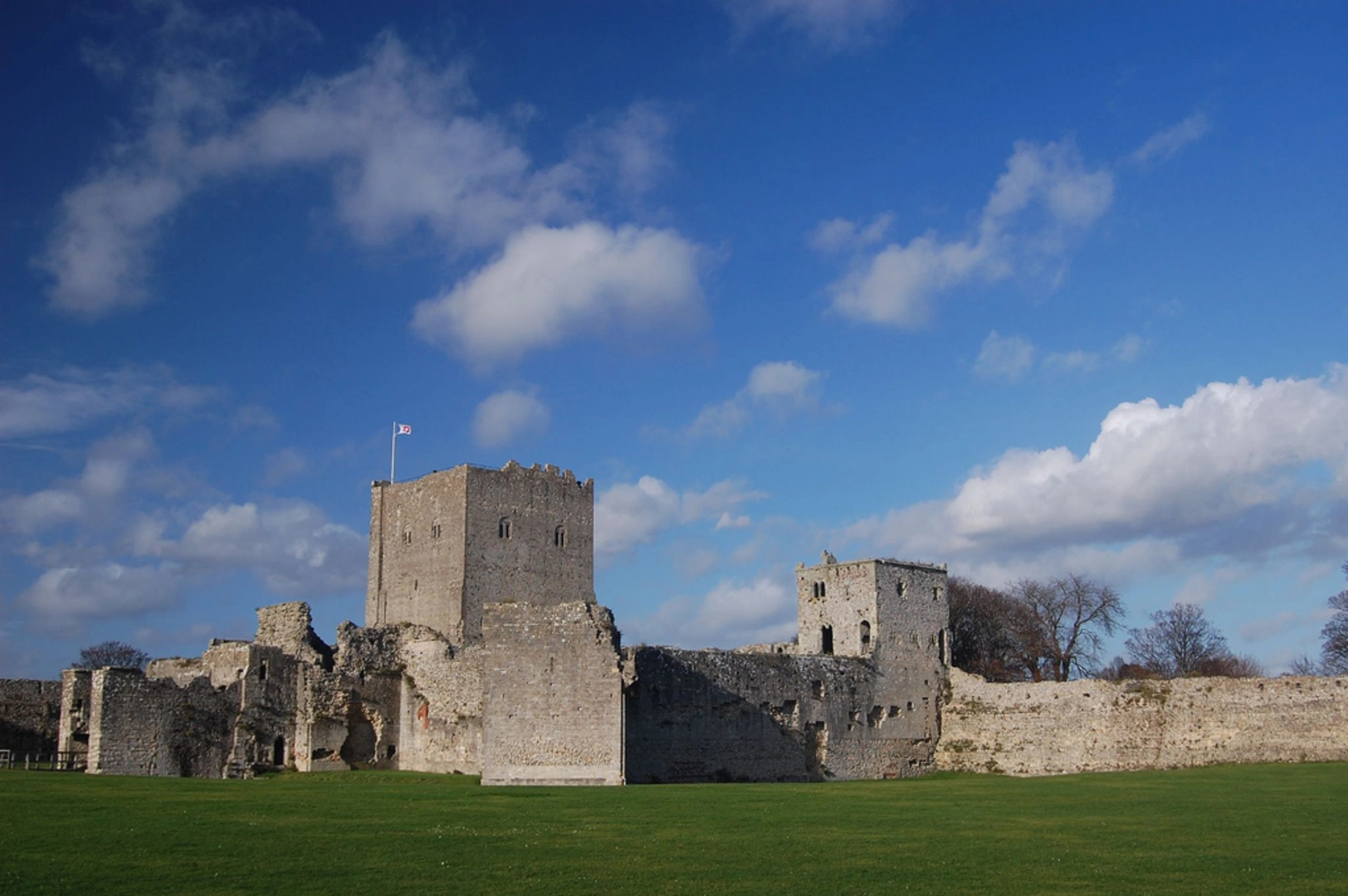 An image depicting the trail Portchester CIrcular Walk and its surrounding area.