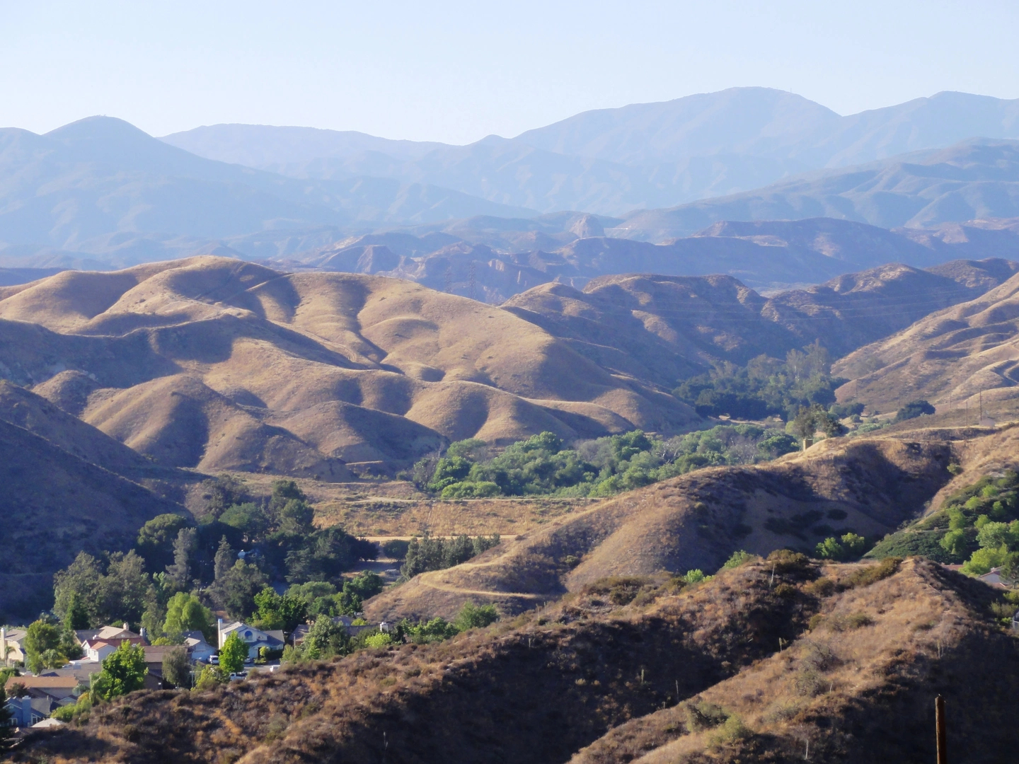 An image depicting the trail Bear Spring Loop via PCT and its surrounding area.