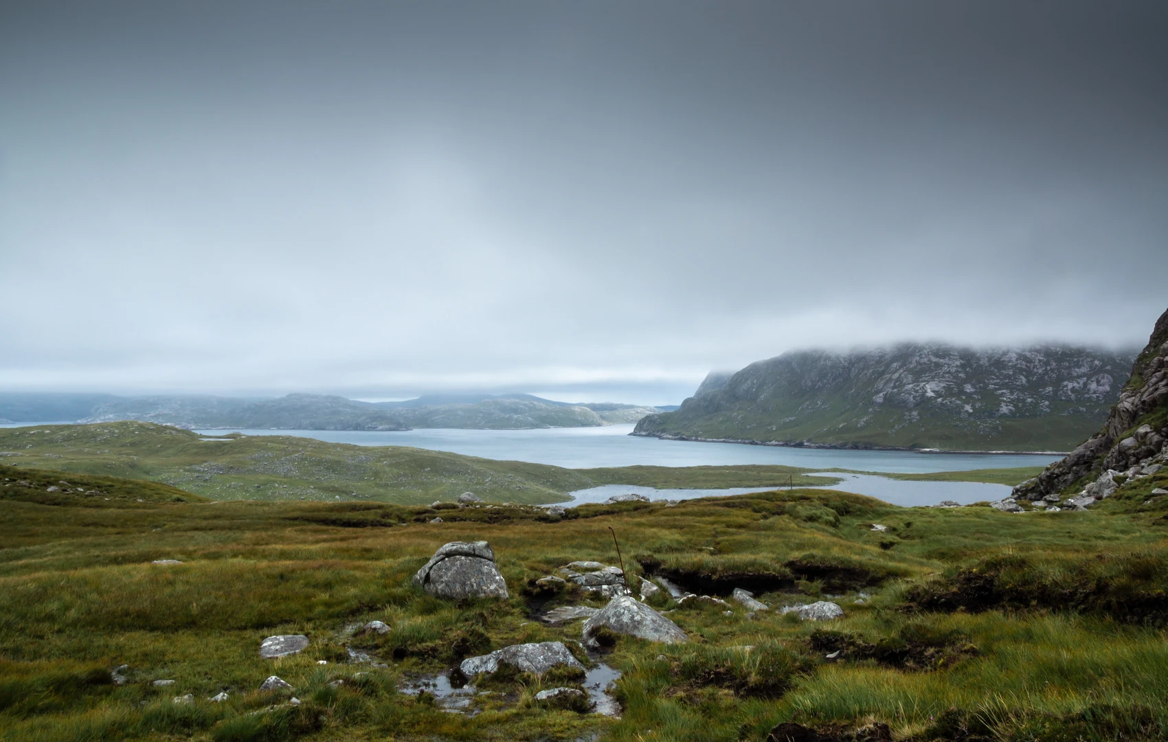 An image depicting the trail Loch a' Ghlinne Out and Back and its surrounding area.