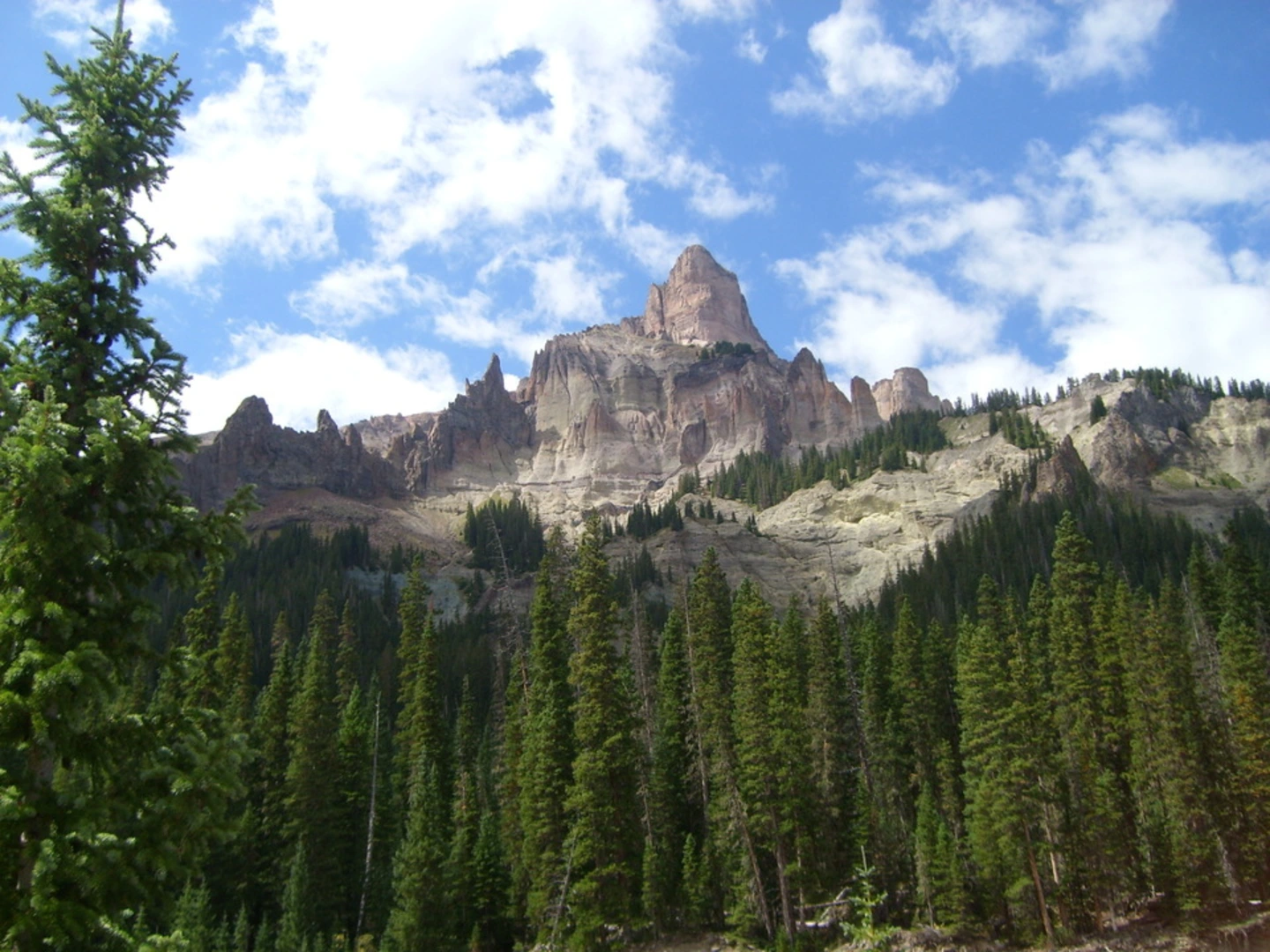 An image depicting the trail Porphyry Basin via Middle Fork Trail and its surrounding area.