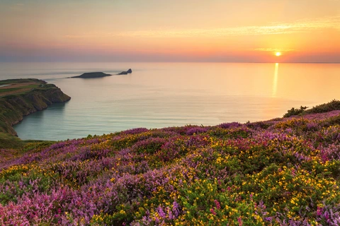 Rhossili Down, Sweyne's Howes and Rhossili Bay Loop