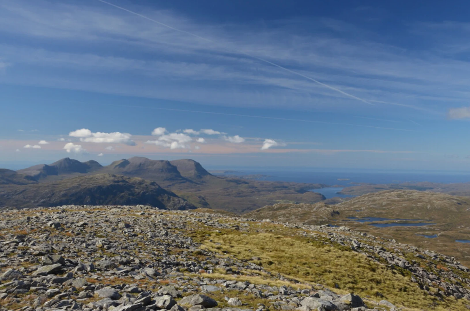 An image depicting the trail Beinn Leoid and its surrounding area.