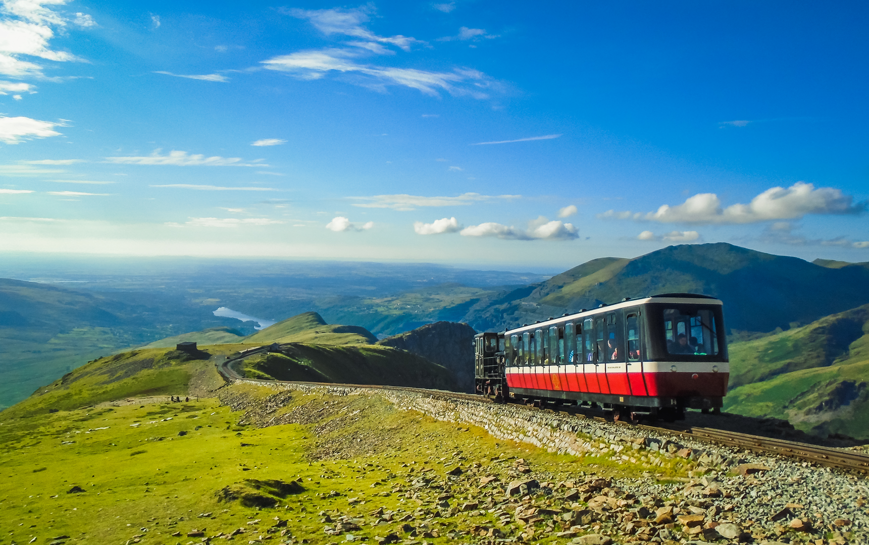 An image depicting the trail Llanberis Path - Yr Wyddfa and its surrounding area.