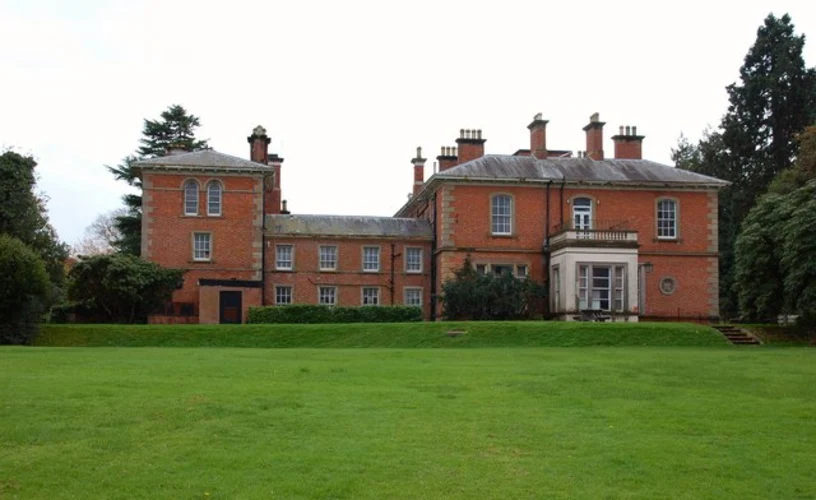 Sir Thomas and Lady Dixon Park - Garden Trail
