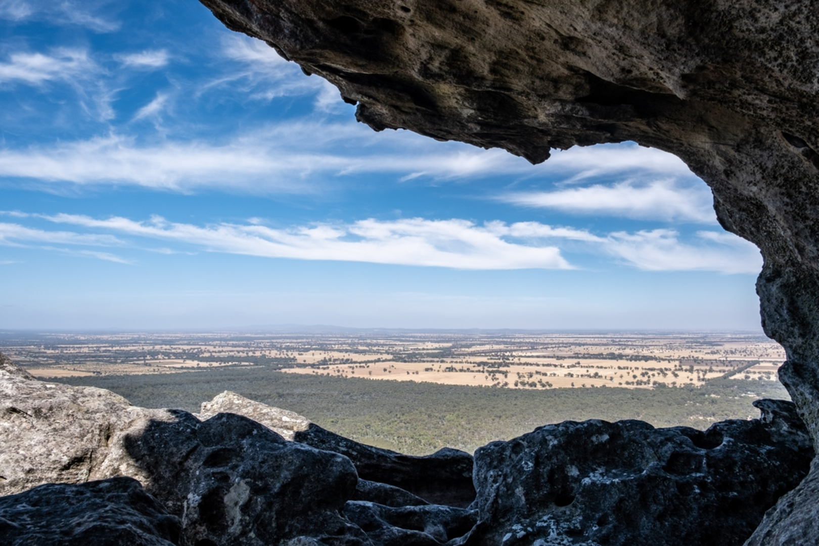 An image depicting the trail Mount Stapylton Trail and its surrounding area.