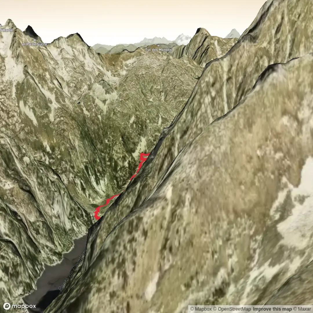 An image depicting the trail Ruta de la Marmota and its surrounding area.