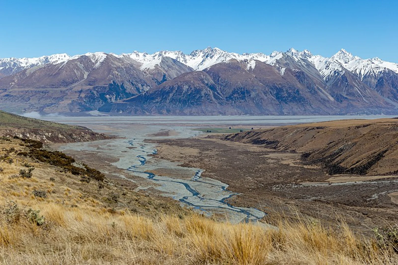 An image depicting the trail Potts River Track - Potts River Car Park to Mystery Lake and its surrounding area.