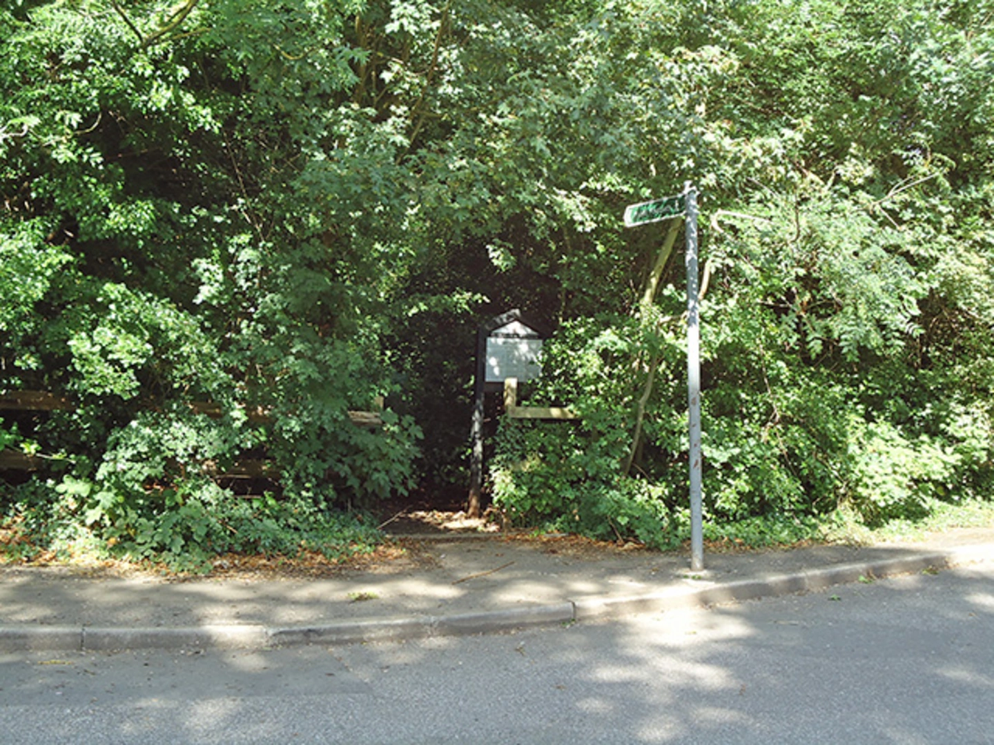 An image depicting the trail Yardley Hill Loop and its surrounding area.