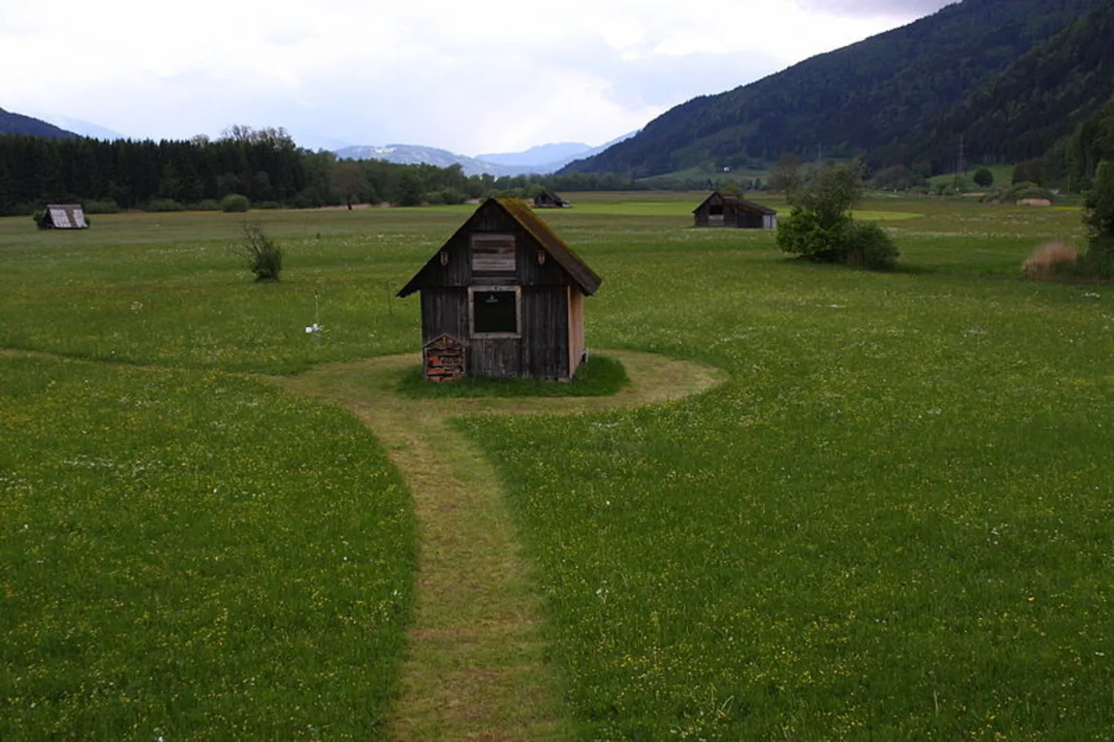 An image depicting the trail Espang to Niederstuttern and its surrounding area.