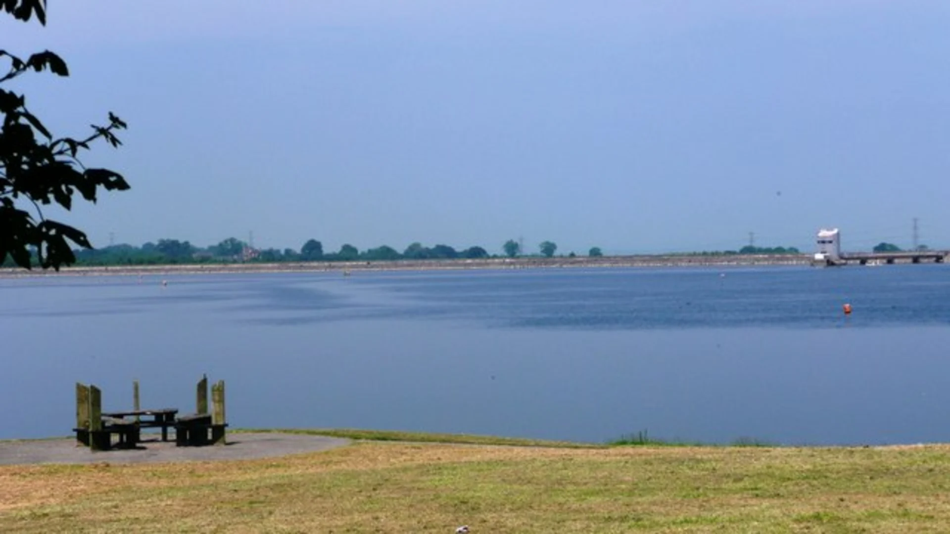 An image depicting the trail Newhall and Foremark Reservoir Loop and its surrounding area.