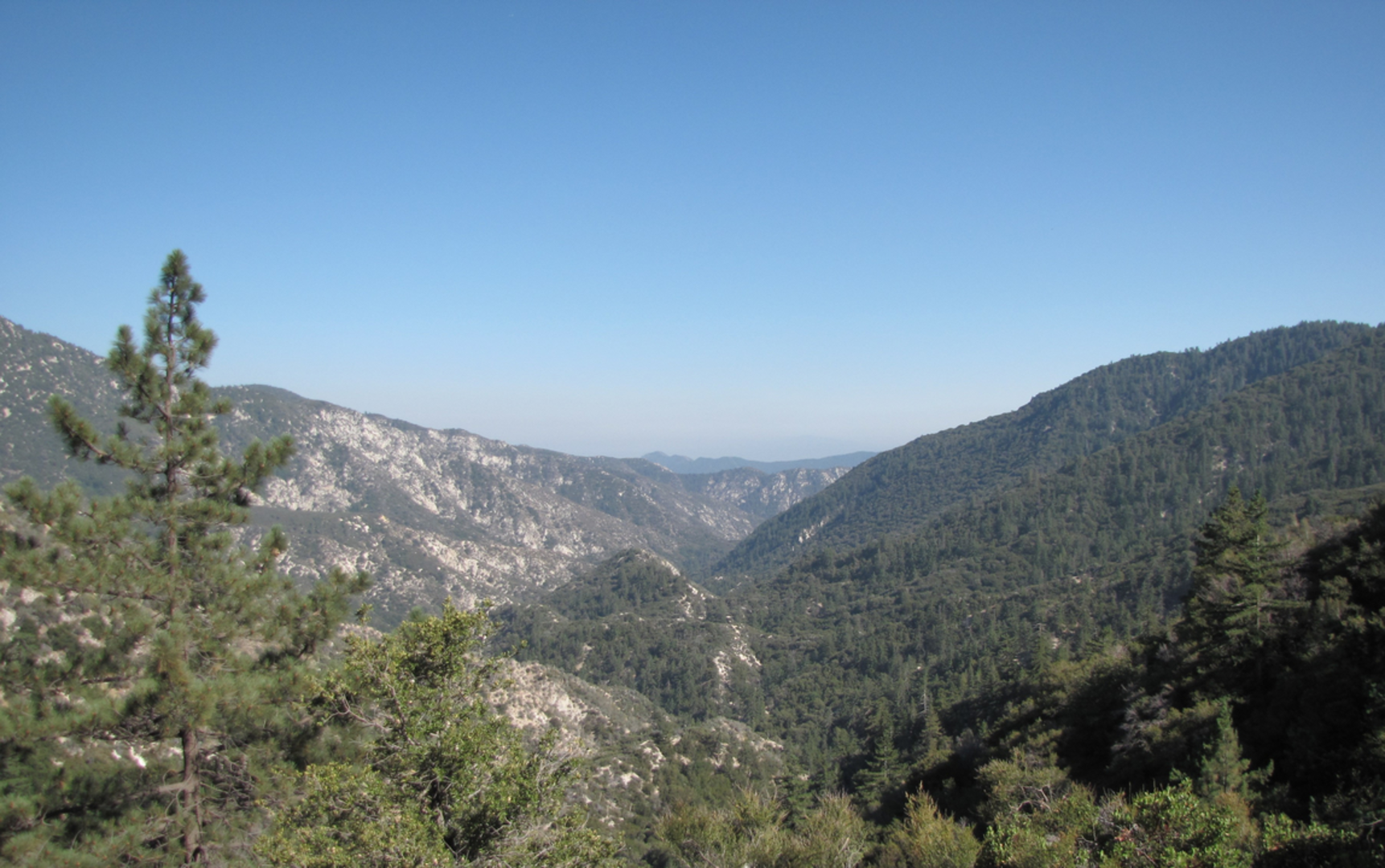 An image depicting the trail Devils Canyon Trail and its surrounding area.