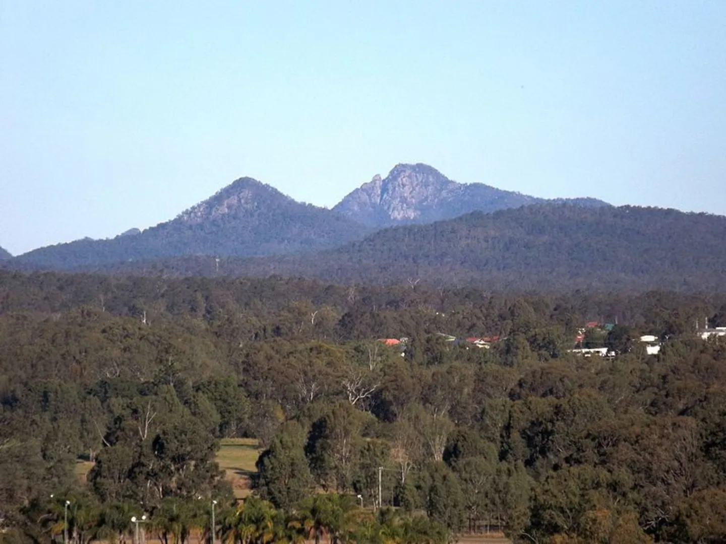 An image depicting the trail Flinders Peak Trail and its surrounding area.