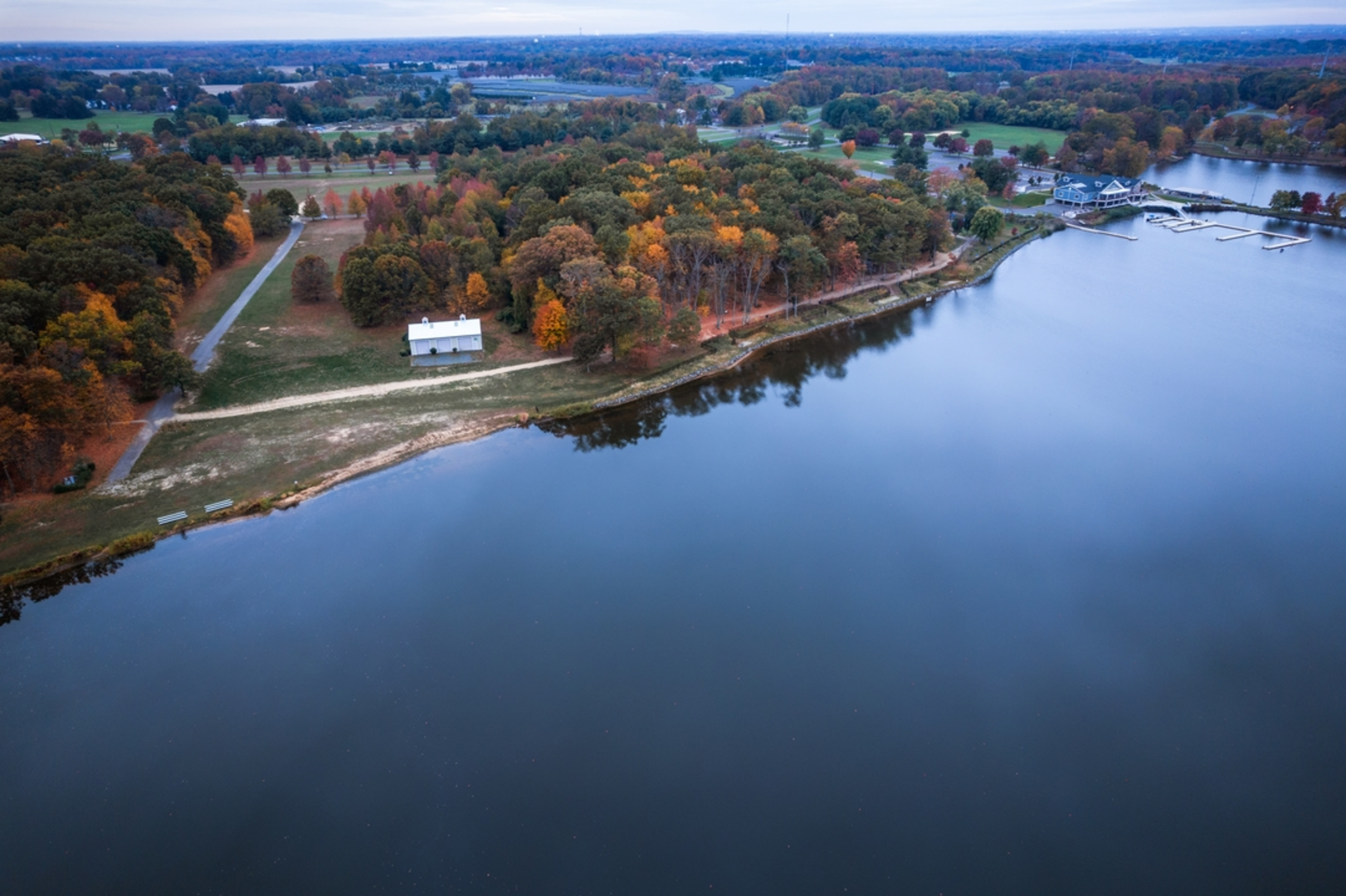 An image depicting the trail Mercer Lake Southern Loop and its surrounding area.