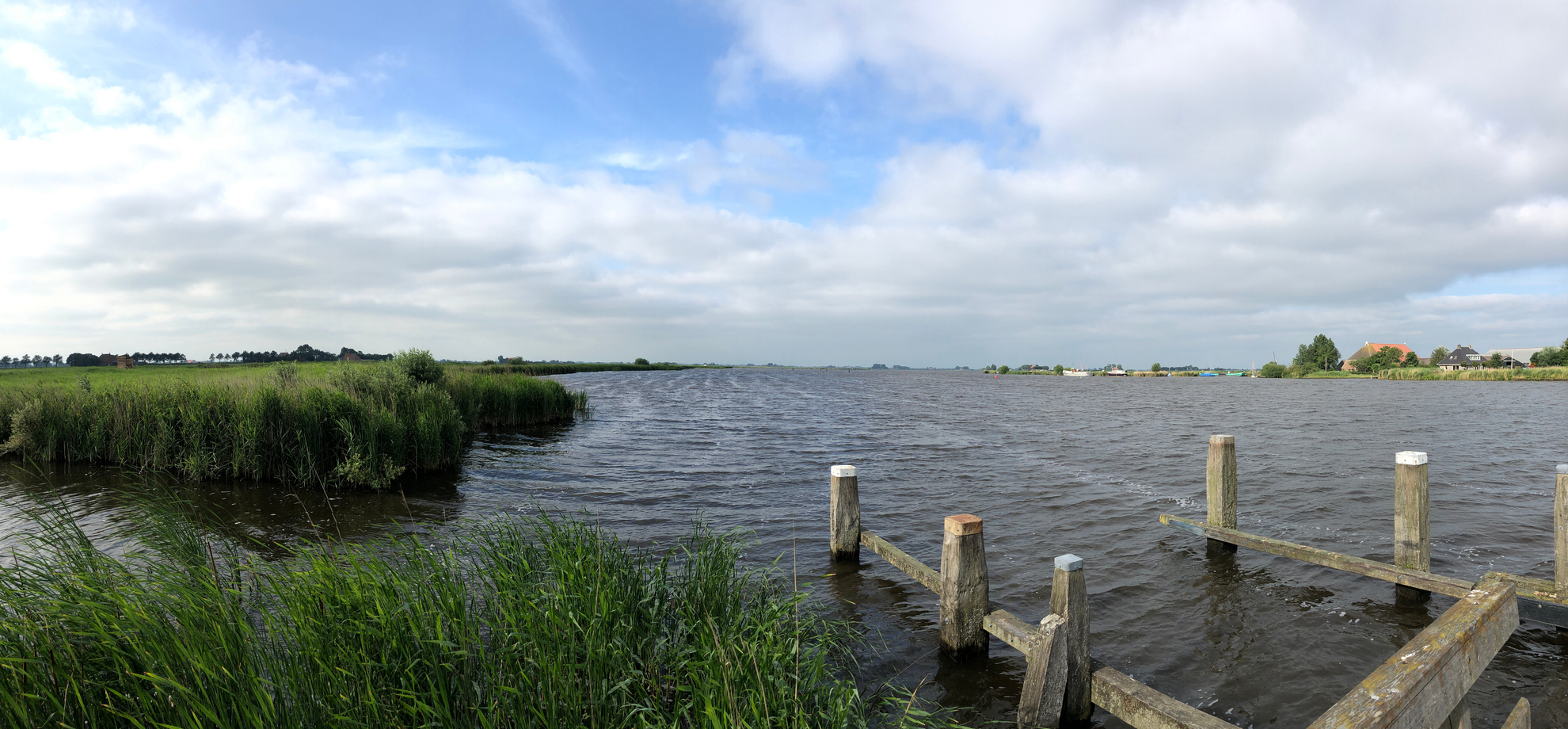 An image depicting the trail Flakke Brekken and Aldegeaster Brekken via Brekkenpad Loop and its surrounding area.