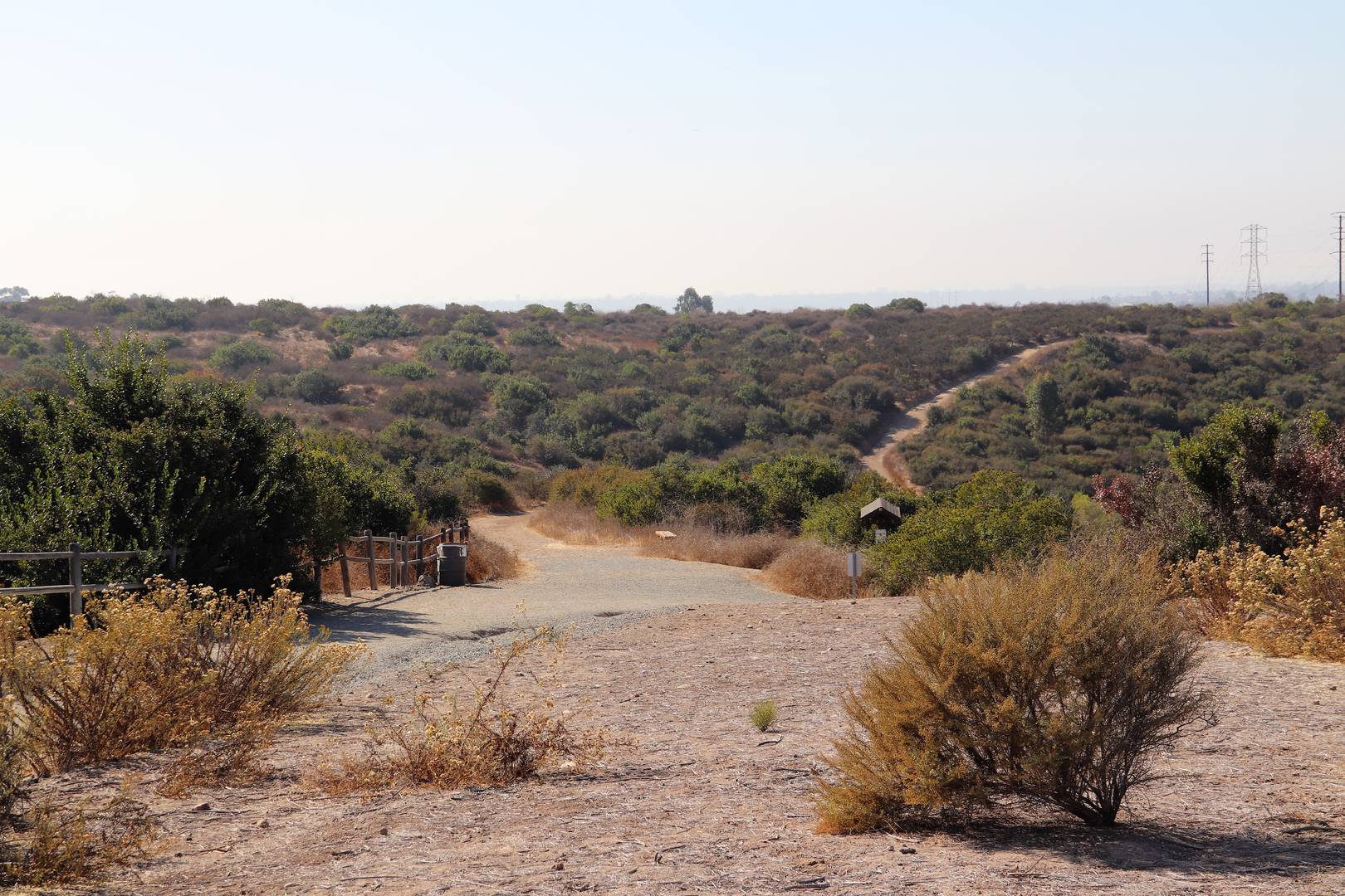An image depicting the trail Big Rock and Mesa Loop Trail and its surrounding area.