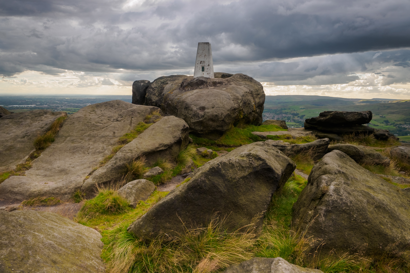 An image depicting the trail Five Trigs from Delph and its surrounding area.