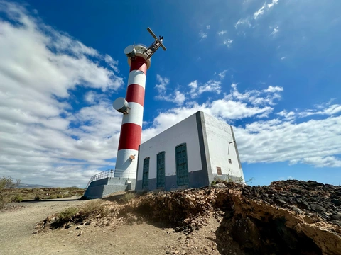 Cumplida and Lighthouse Walk