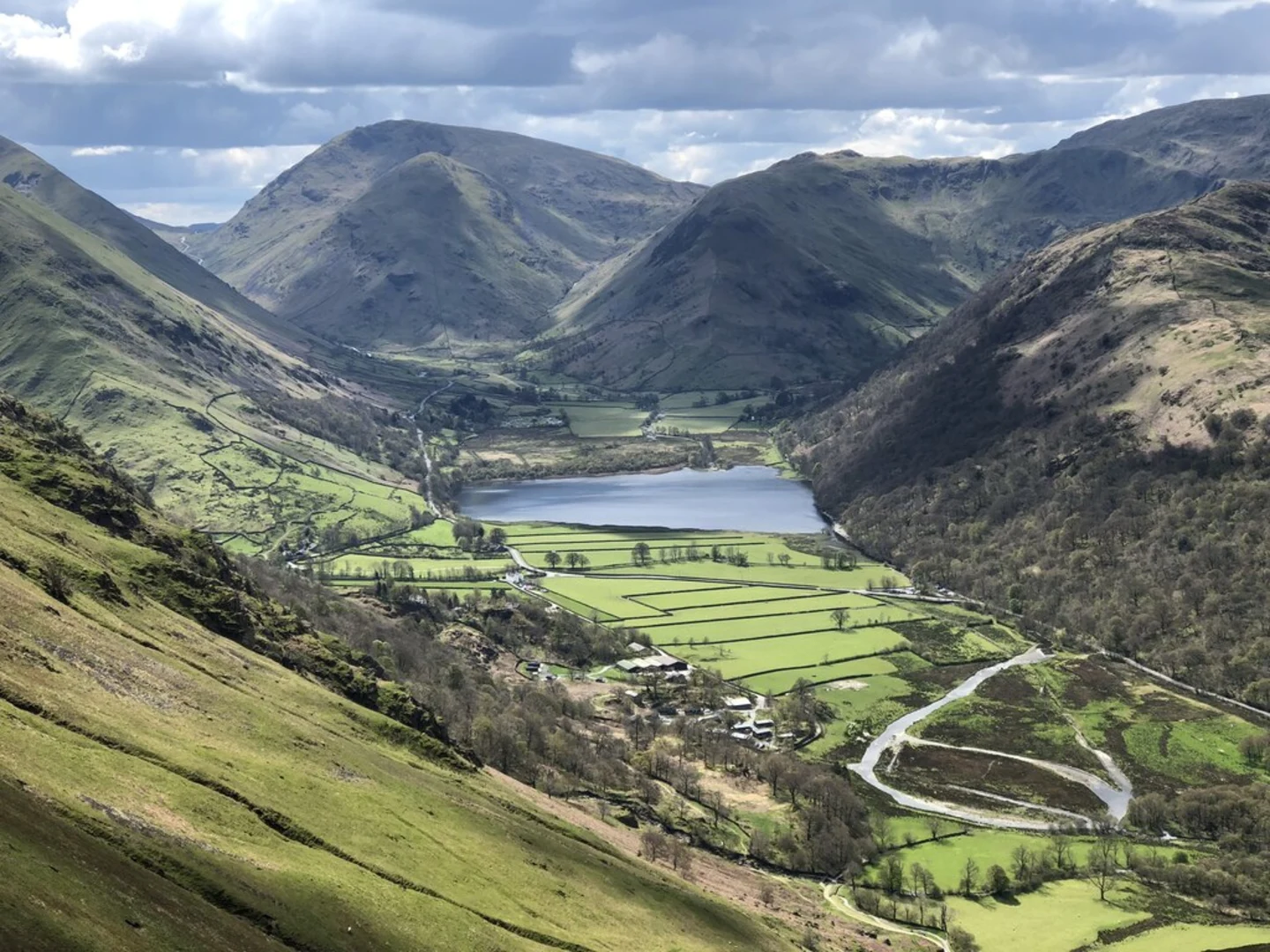 An image depicting the trail Dove Crag Loop from Brothers Water and its surrounding area.