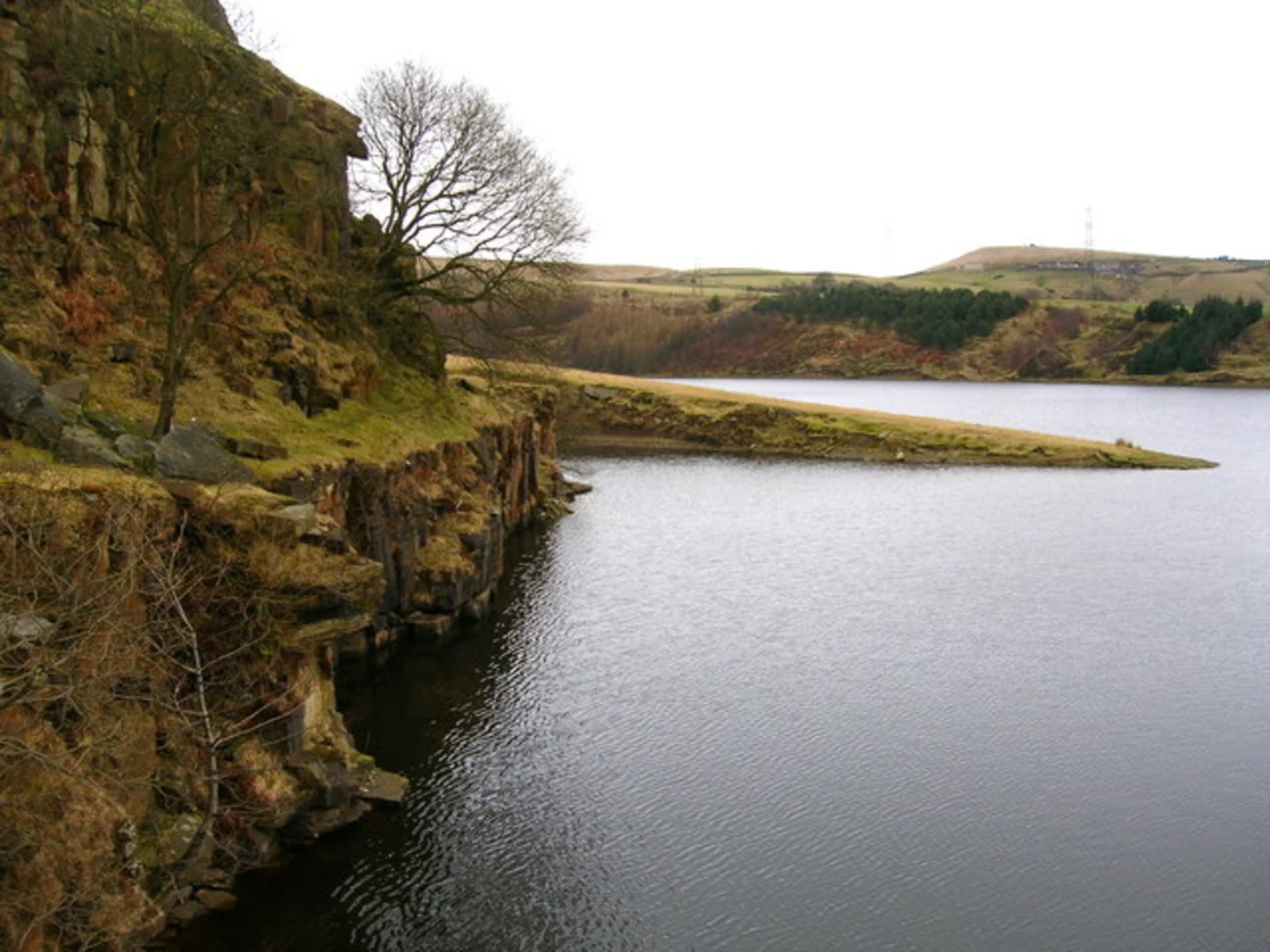 An image depicting the trail Greenboth Reservoir and Naden Reservoir Loop and its surrounding area.