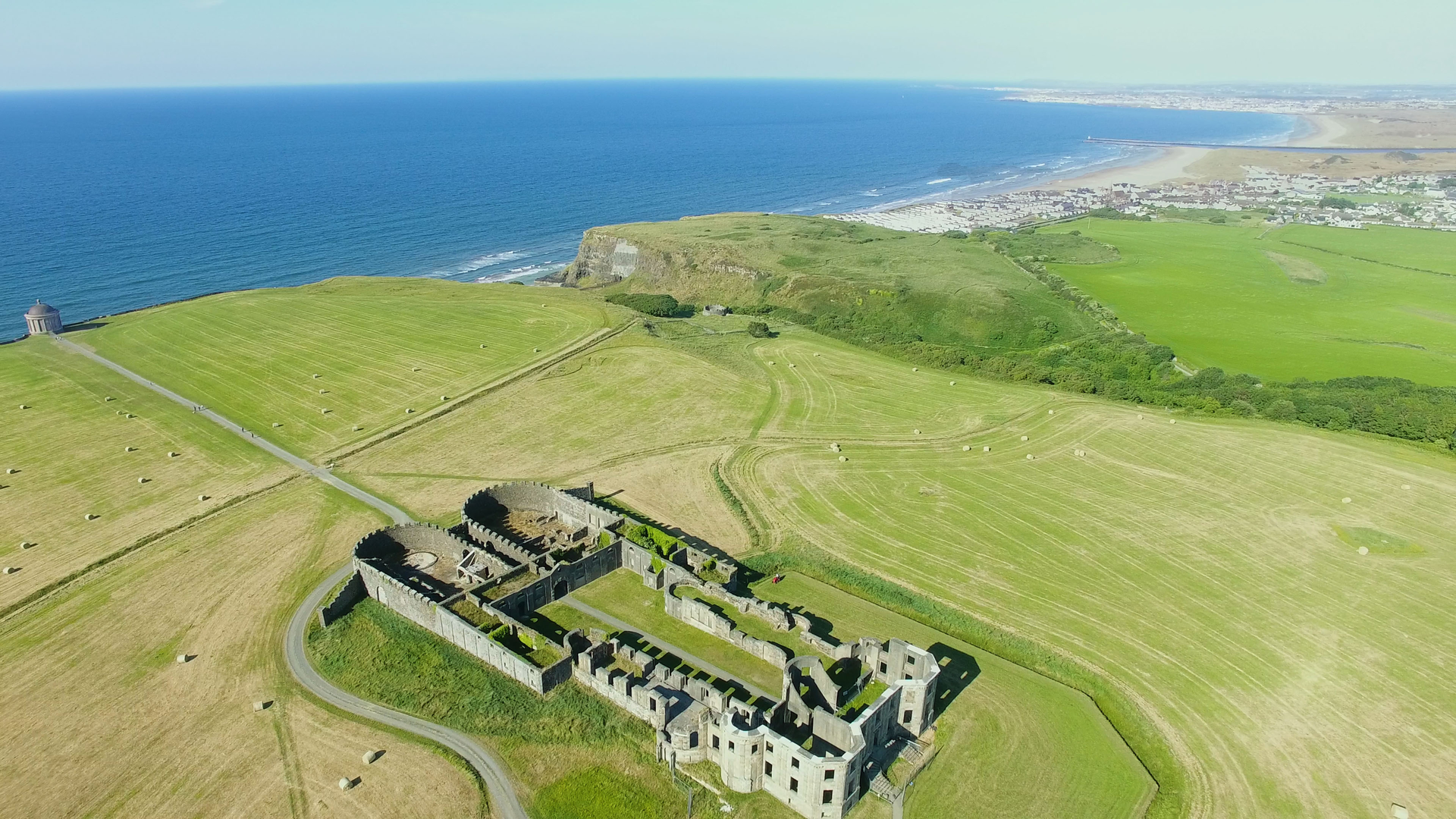 An image depicting the trail Downhill Demesne Walking Trail and its surrounding area.