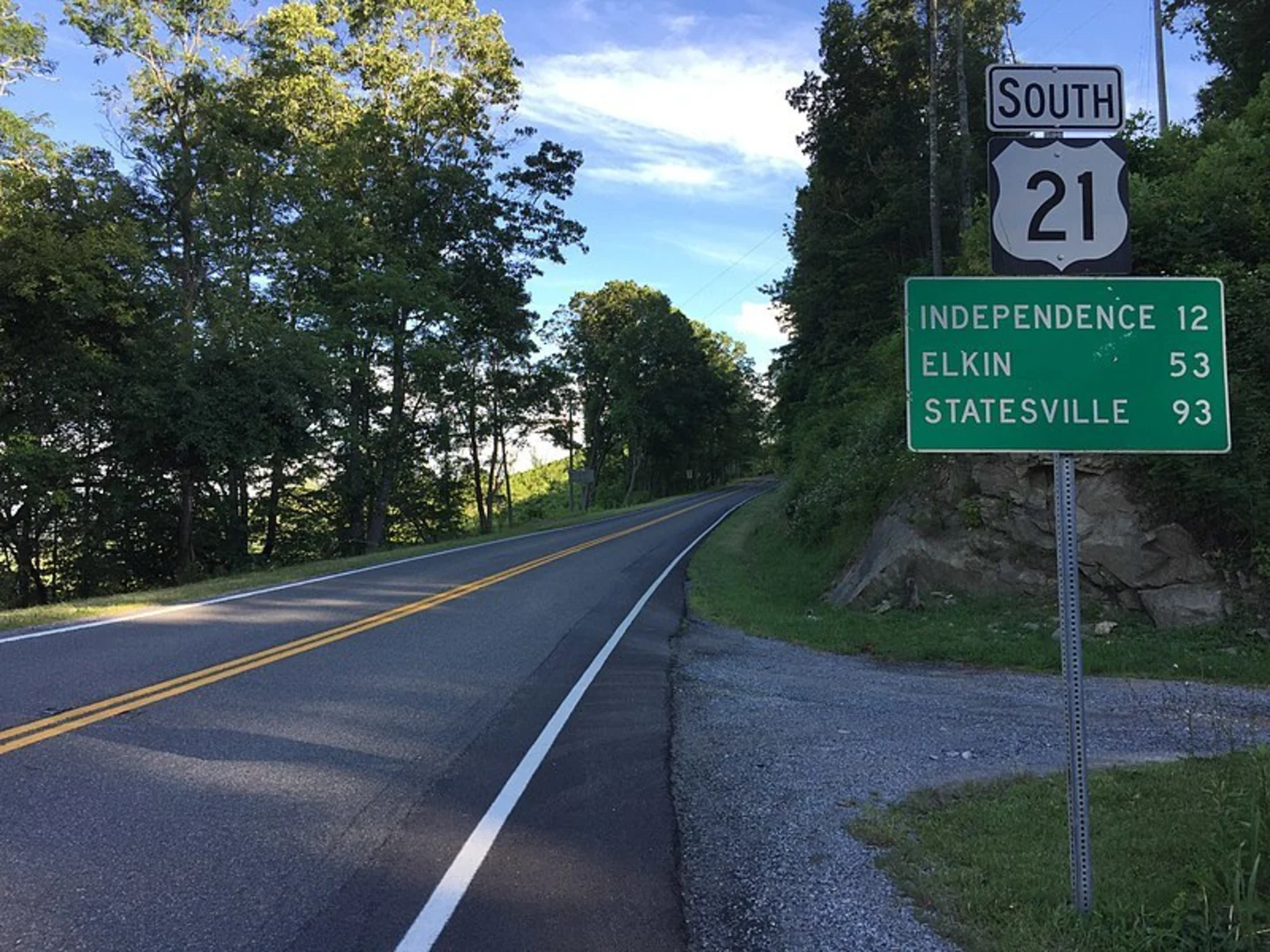 An image depicting the trail Perkins Knob Trail and its surrounding area.