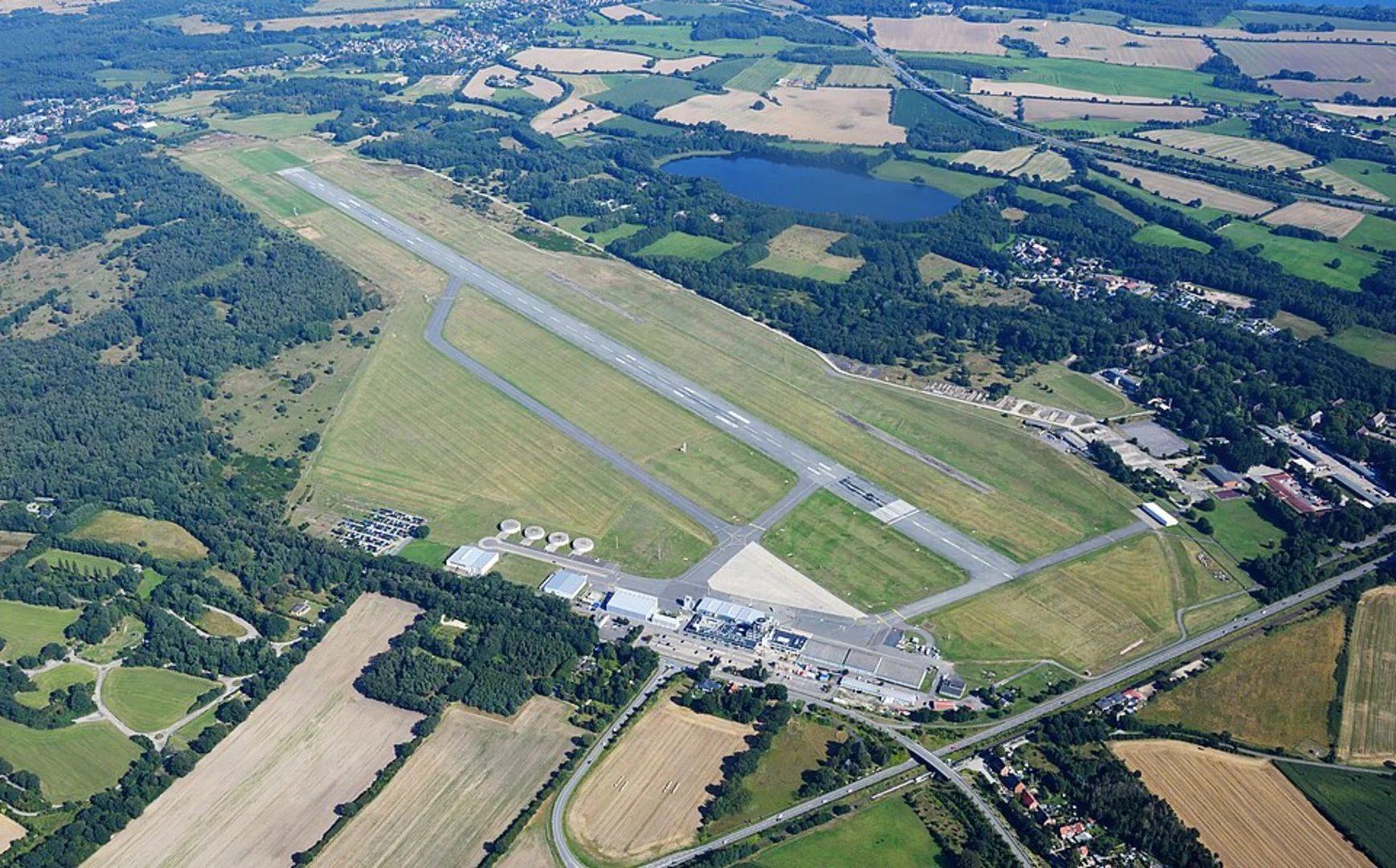 An image depicting the trail Groß Grönau to Beidendorf Walk via Blankensee and its surrounding area.