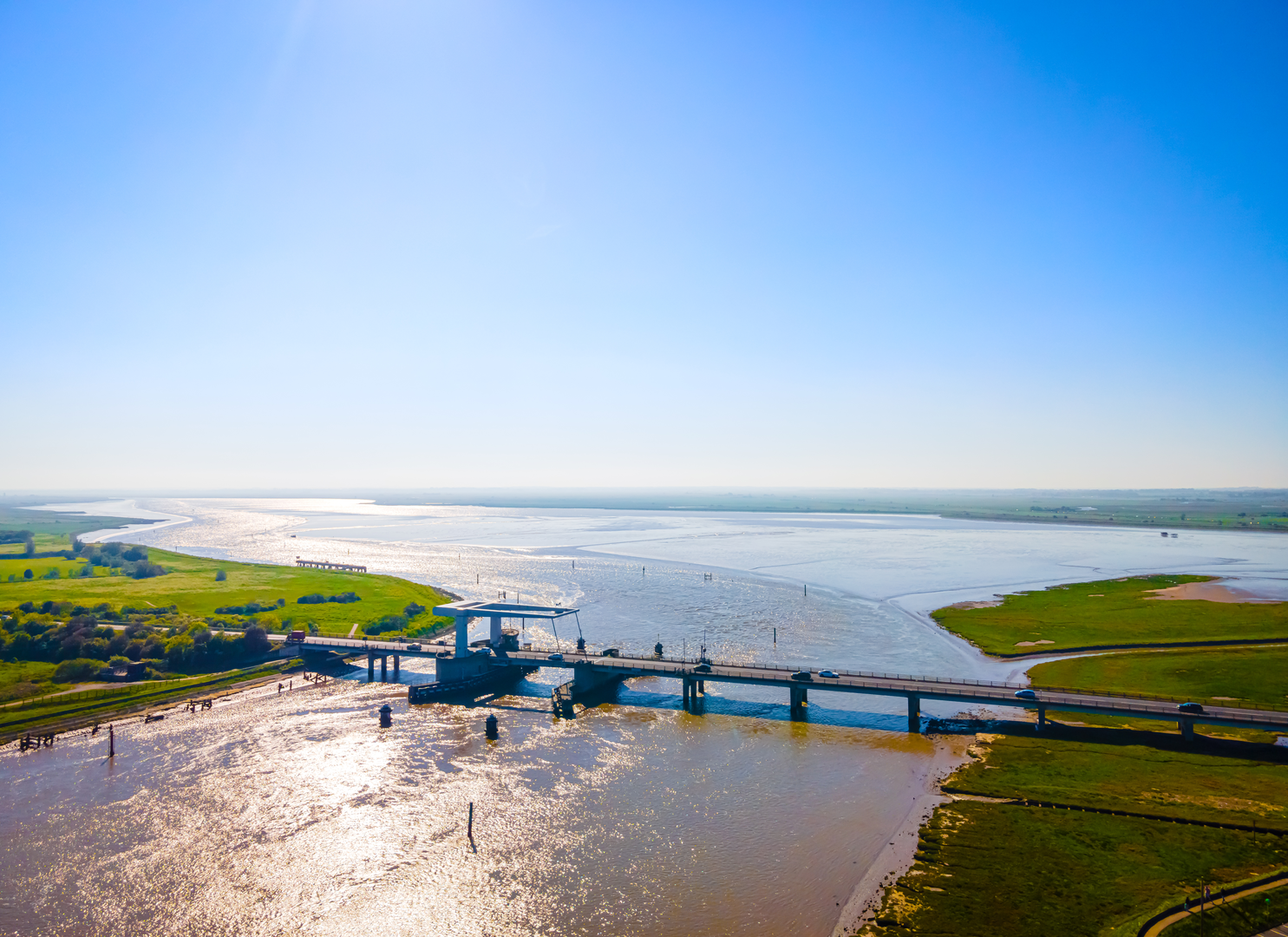 An image depicting the trail Lymington to Portsmouth Harbour - Isle Of Wight and its surrounding area.